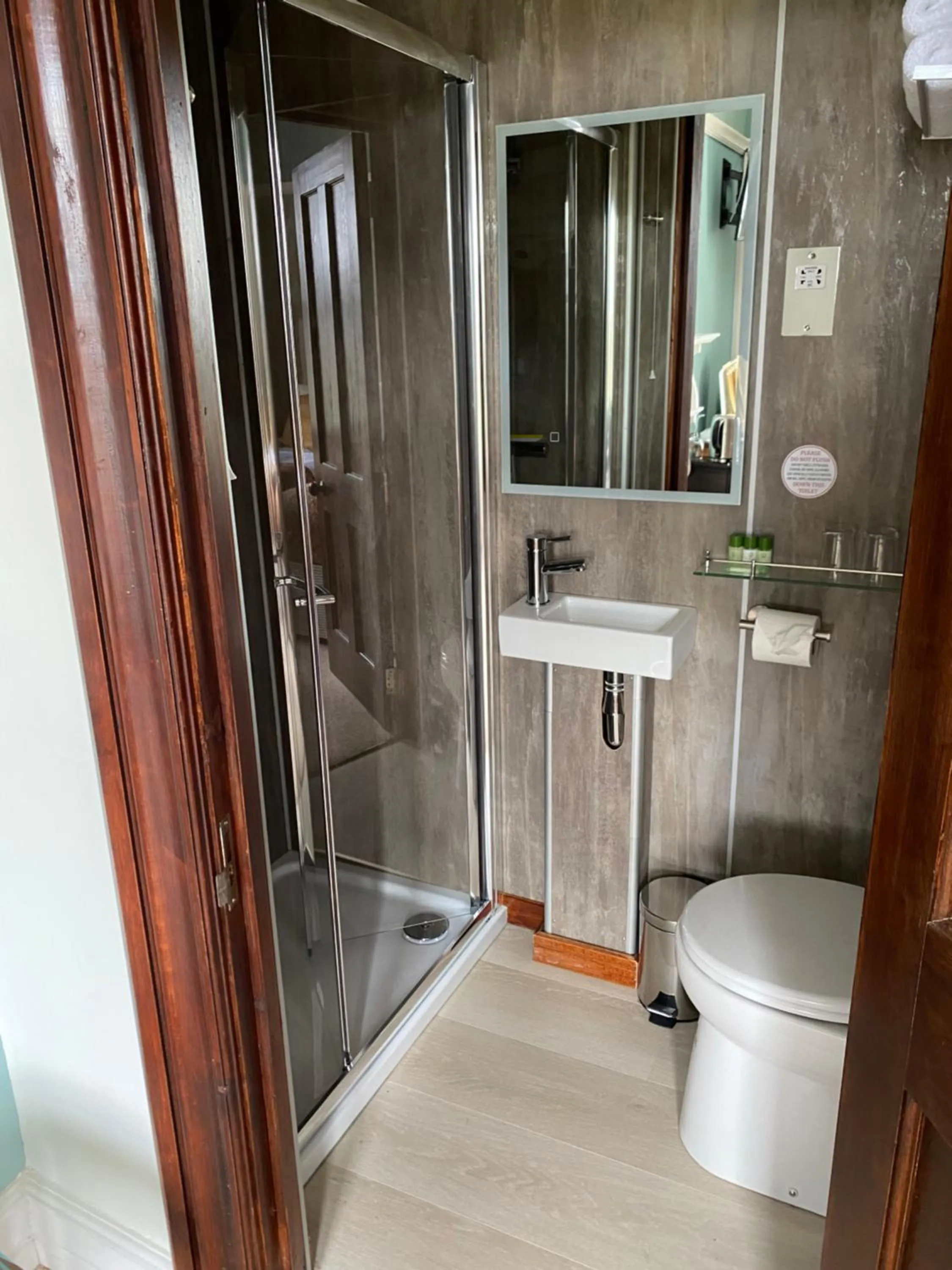 Shower in The Old Vicarage NI B&B