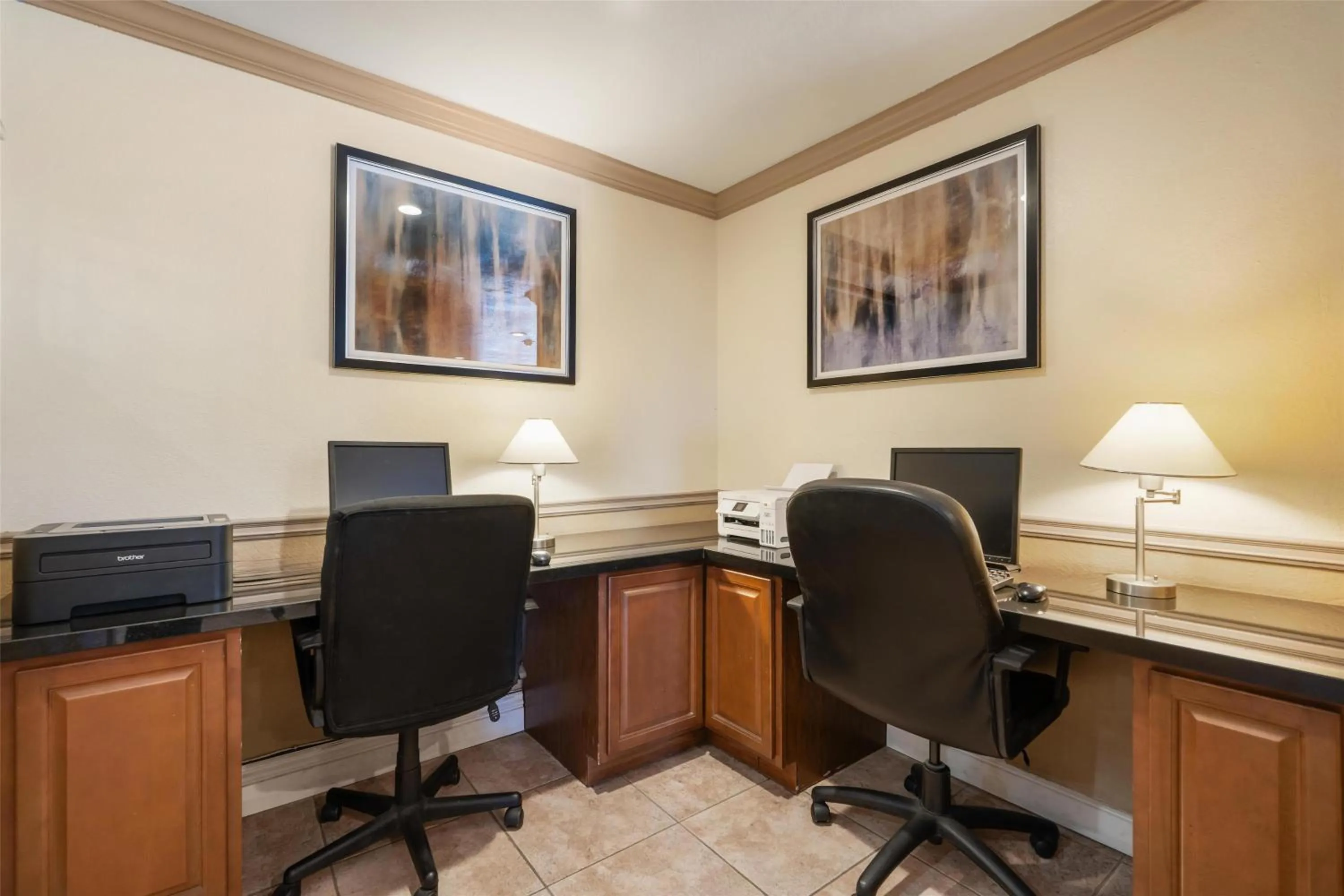 Business facilities in Best Western Plus John Jay Inn & Suites