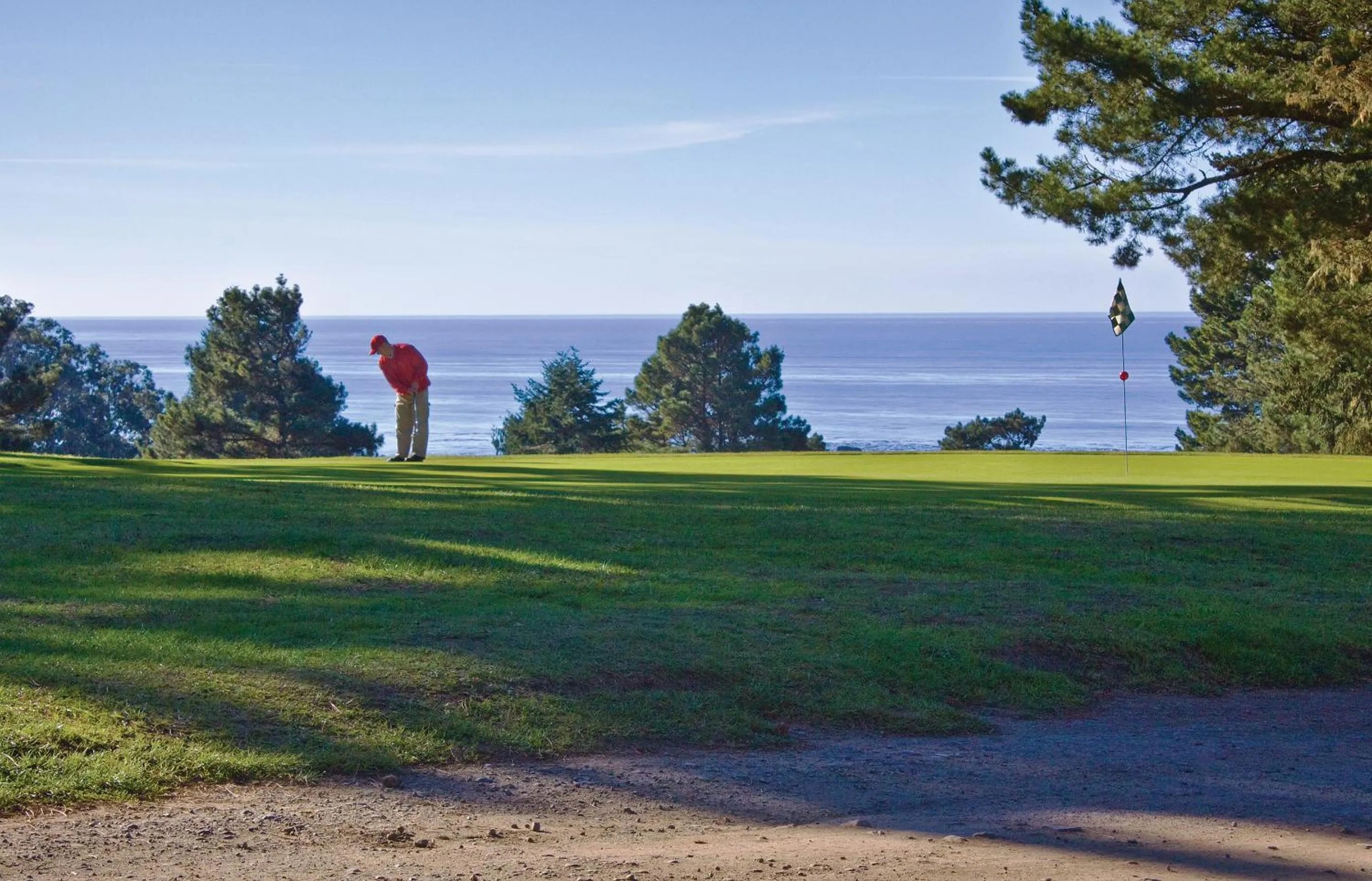 Golfcourse in Little River Inn