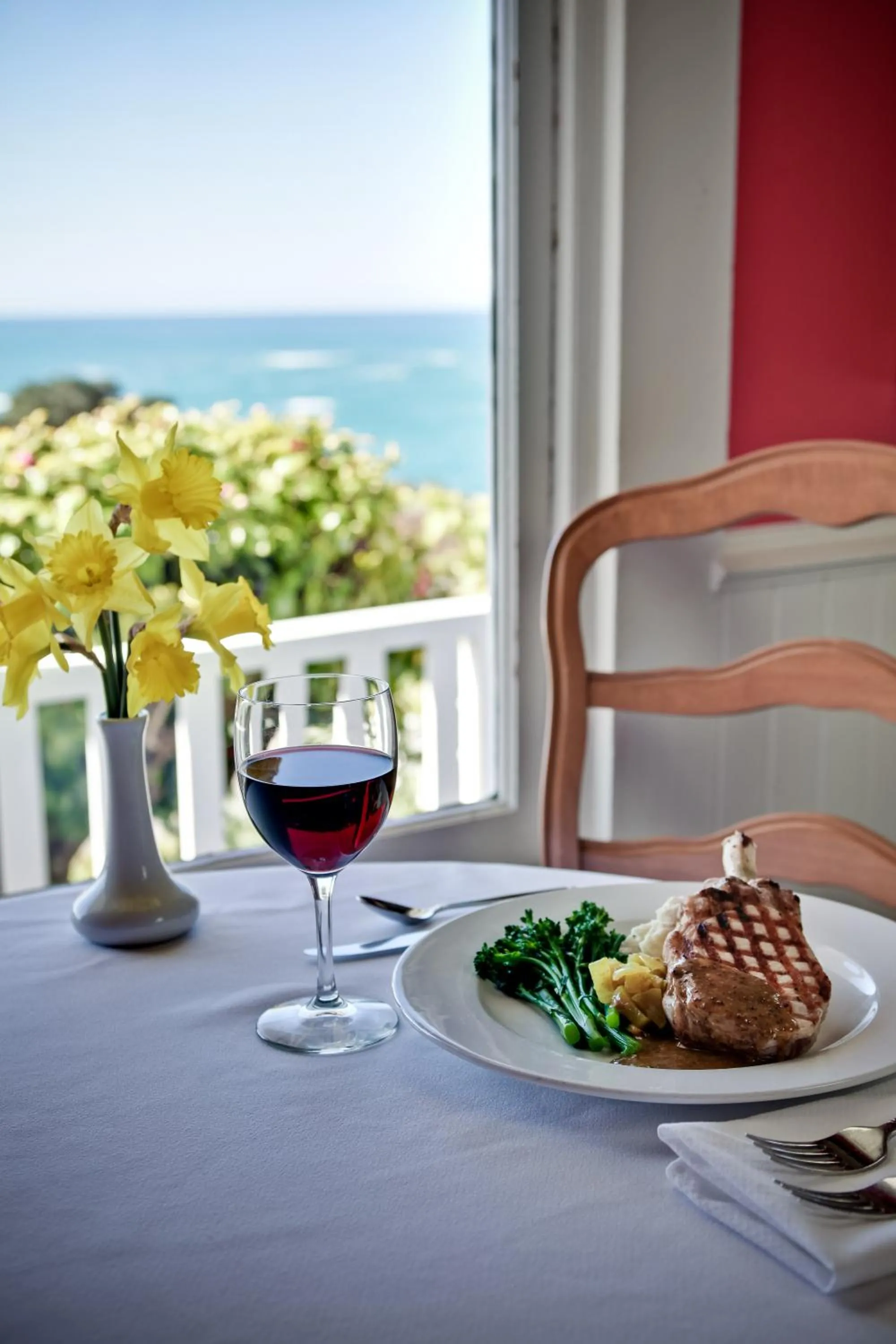 Restaurant/places to eat in Little River Inn
