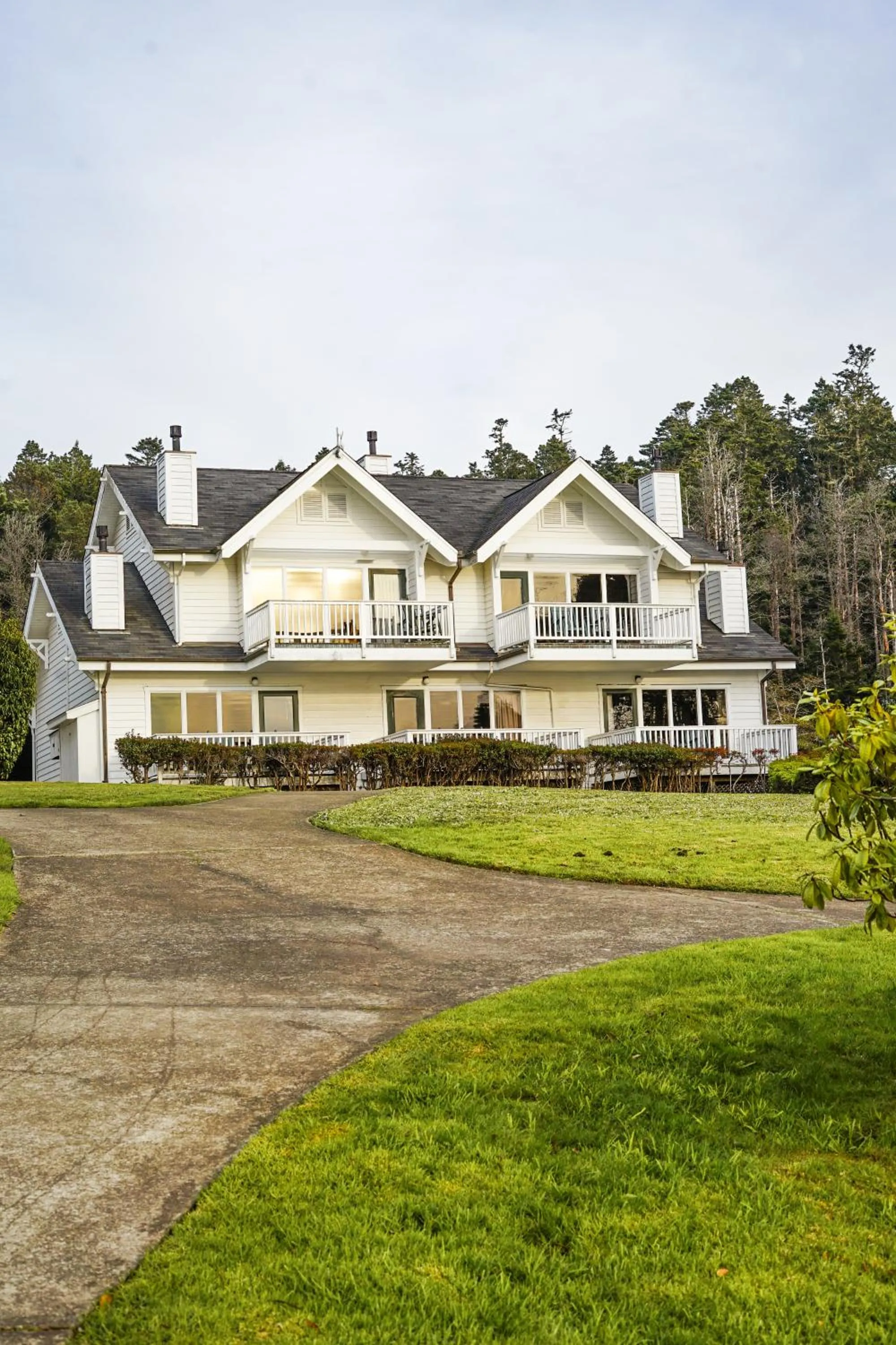Property building in Little River Inn
