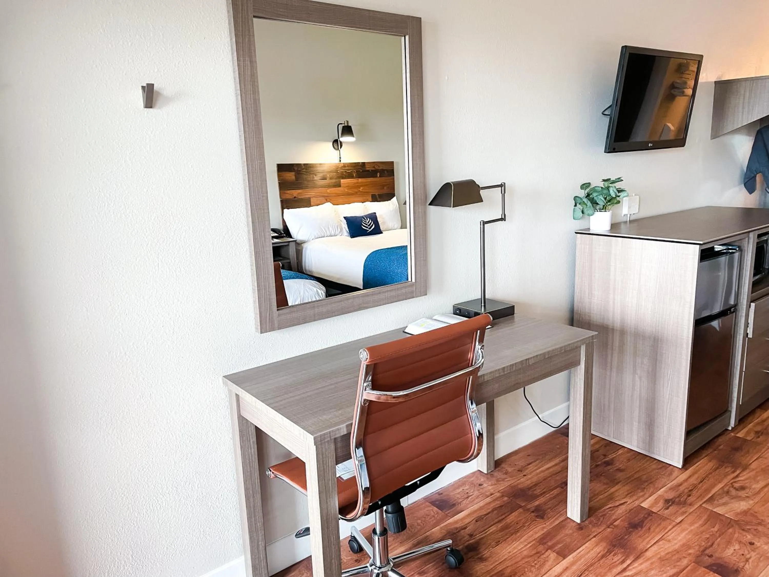 TV and multimedia in PINEMARK Inn Suites Events