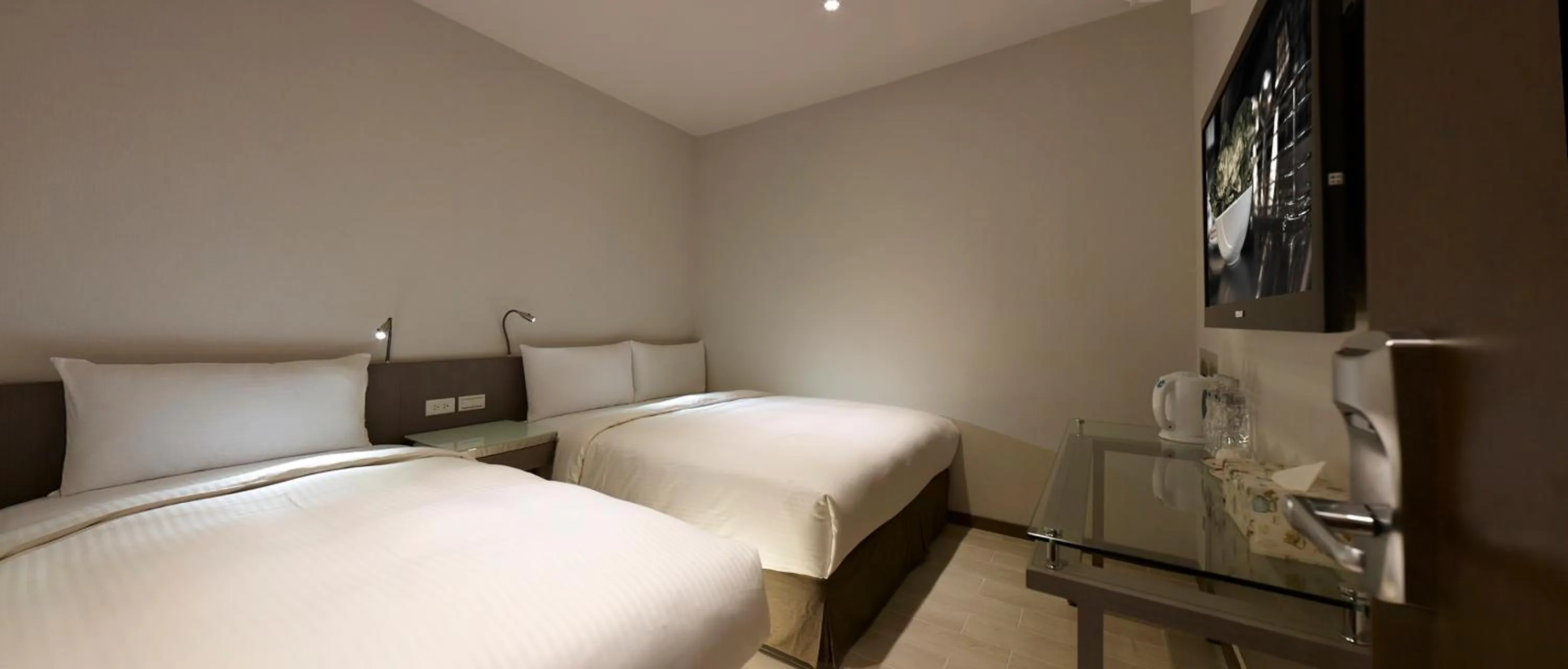 Bed in Shihlin 13House