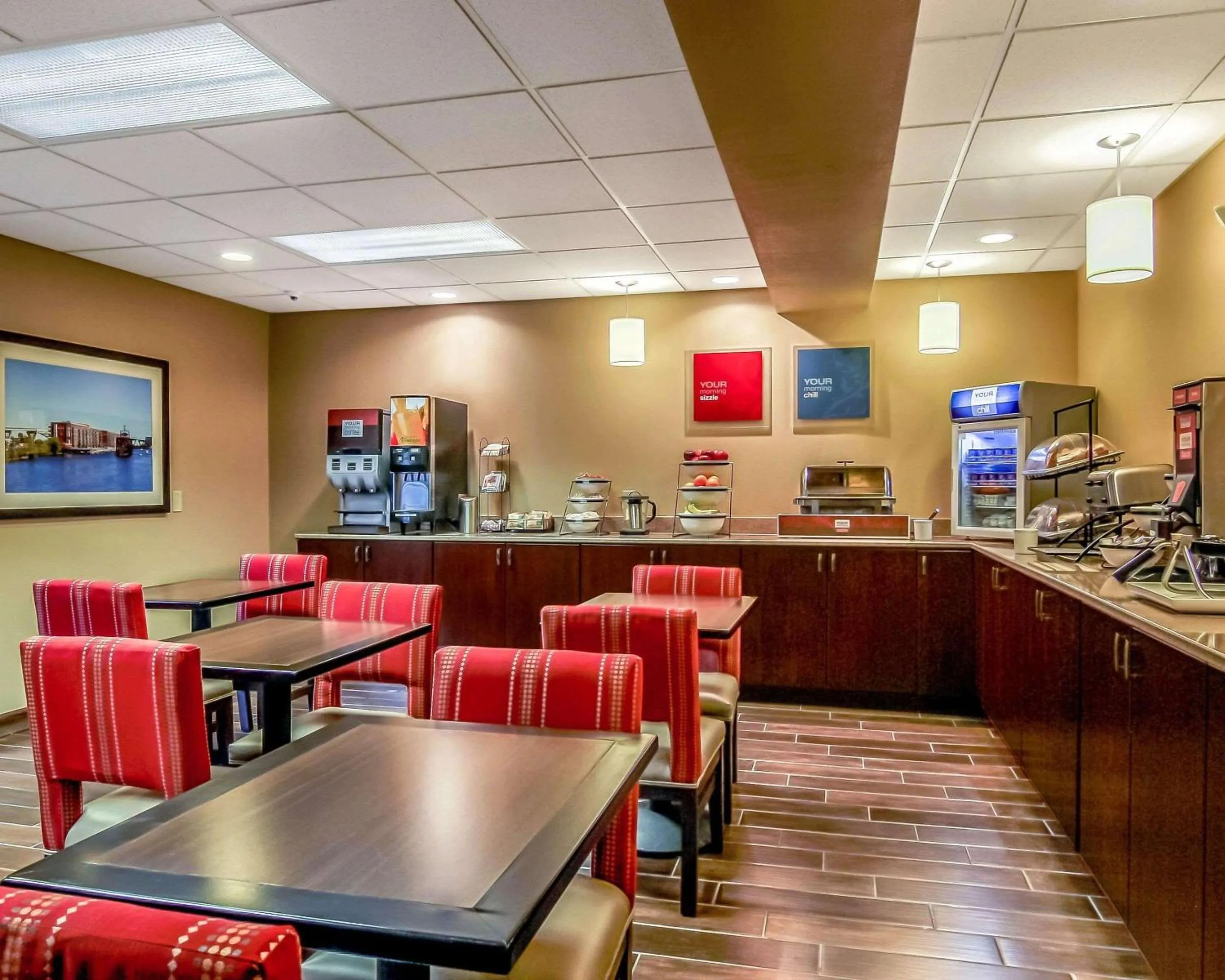 Restaurant/places to eat in Comfort Inn & Suites Grafton-Cedarburg