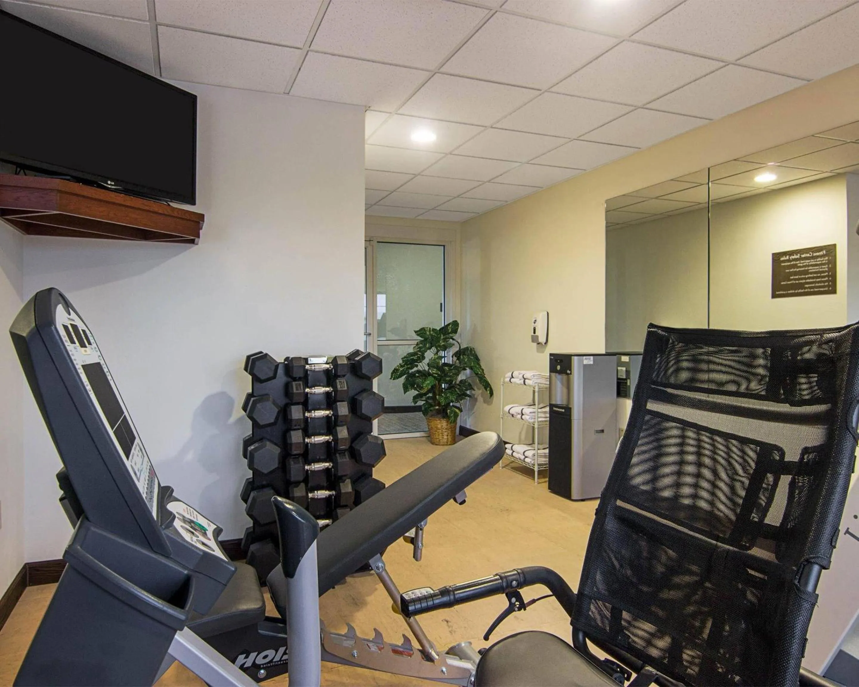 Fitness centre/facilities in Comfort Inn & Suites Grafton-Cedarburg
