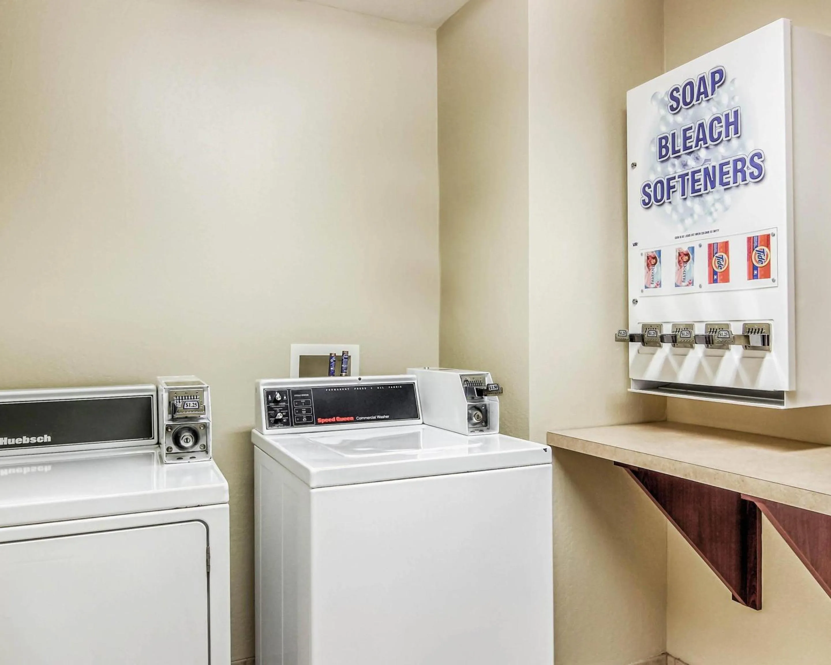 Other in Comfort Inn & Suites Grafton-Cedarburg