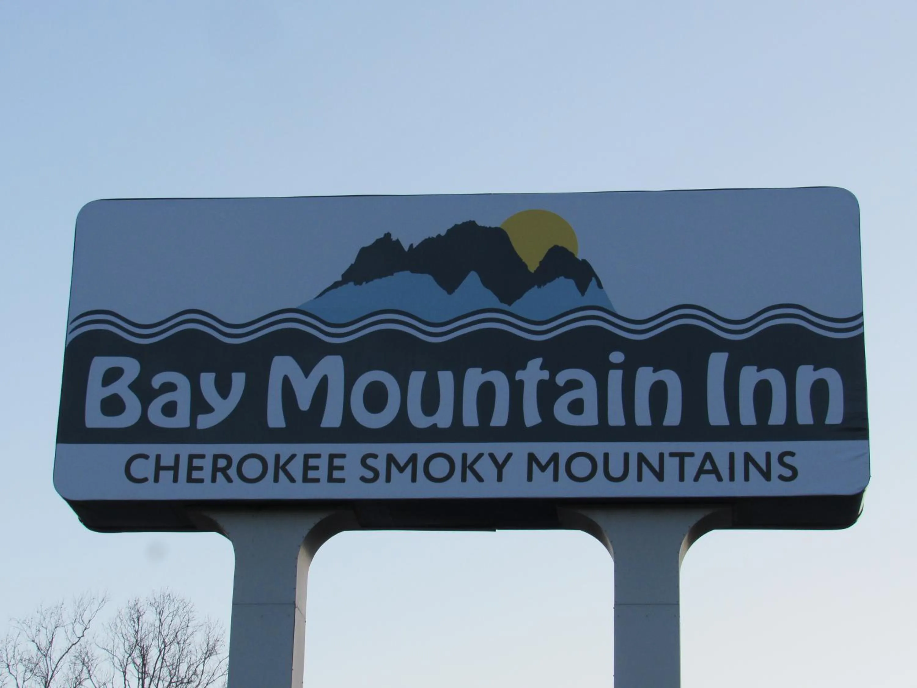 Property building in Bay Mountain Inn Cherokee Smoky Mountains