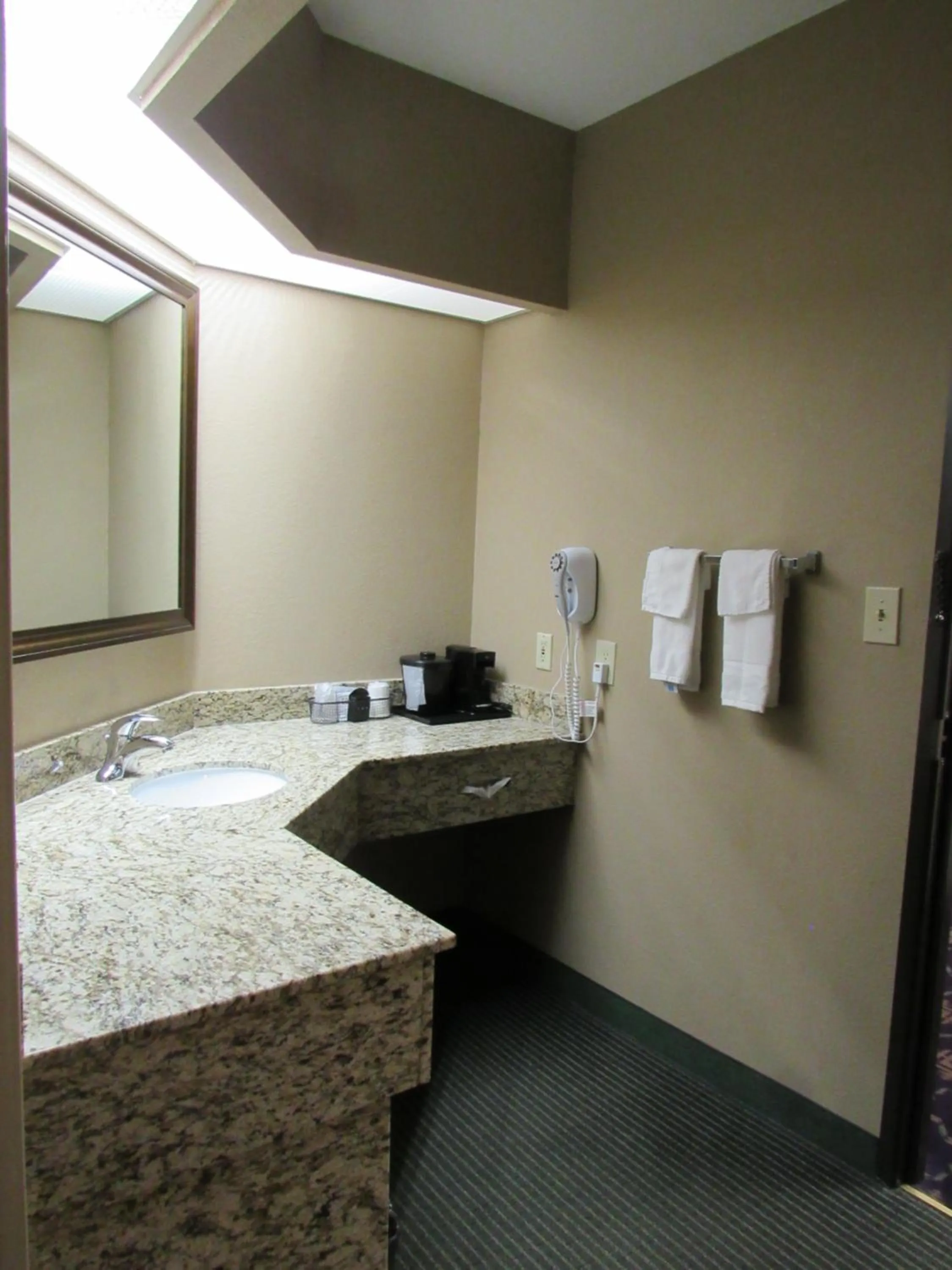 Bathroom in Bay Mountain Inn Cherokee Smoky Mountains