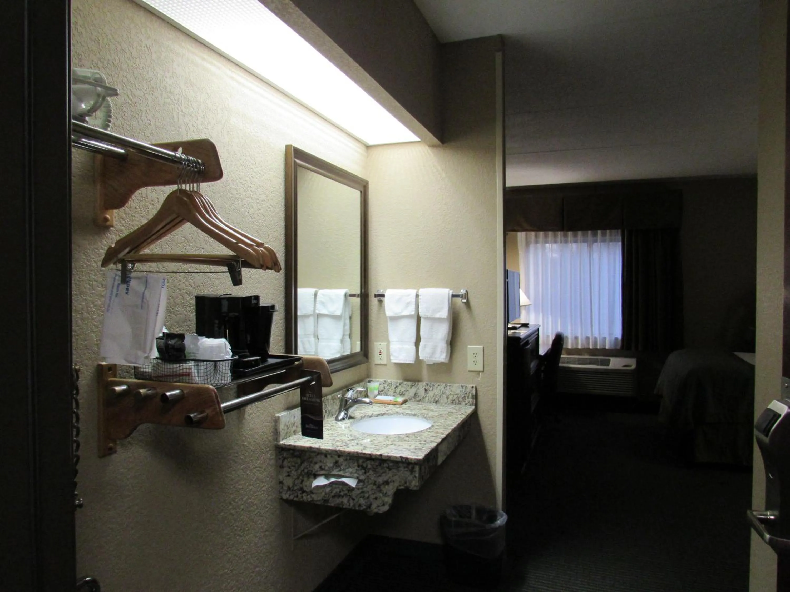 Bedroom in Bay Mountain Inn Cherokee Smoky Mountains