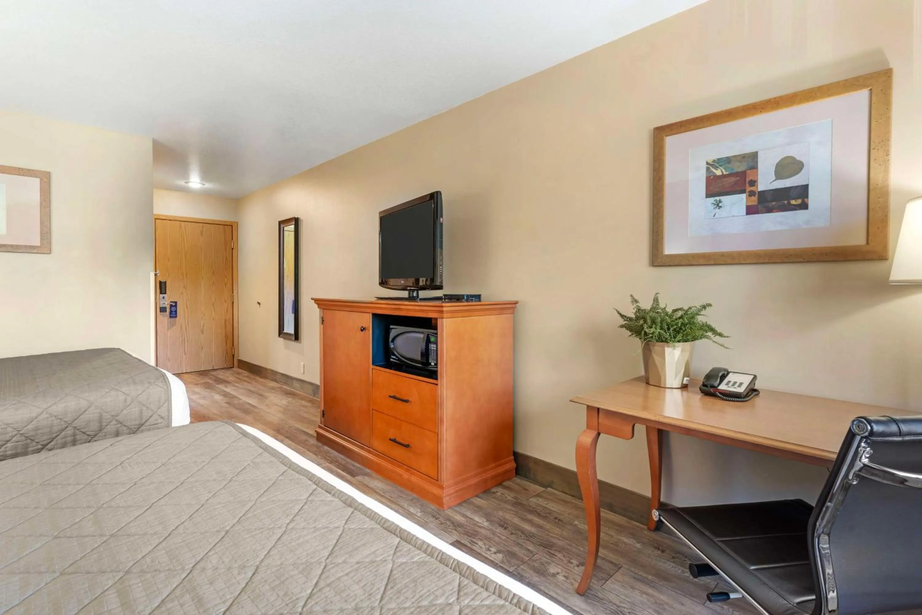 Bedroom, Bed in Best Western Prineville Inn