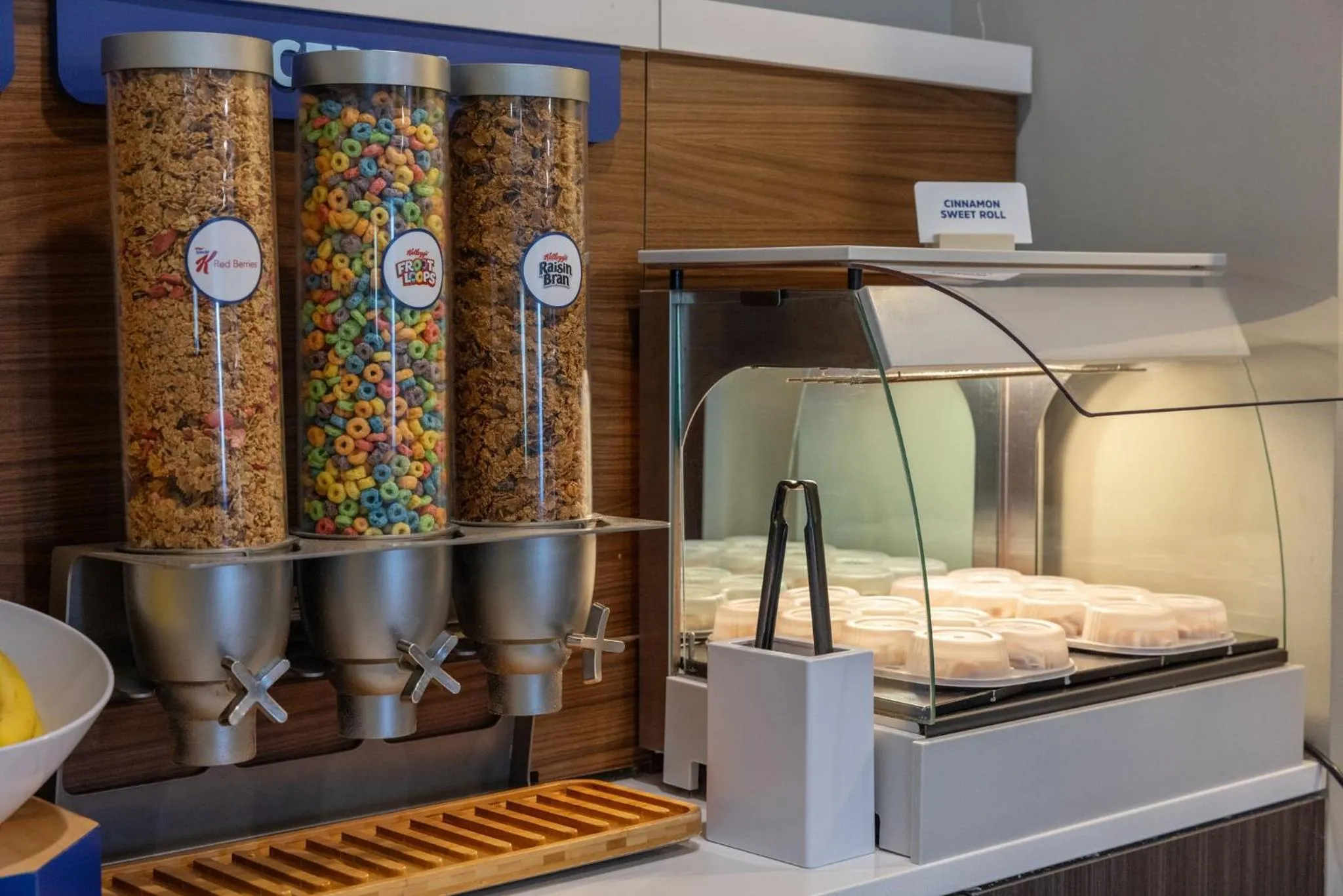 Breakfast in Holiday Inn Express Hotel & Suites Torrington by IHG