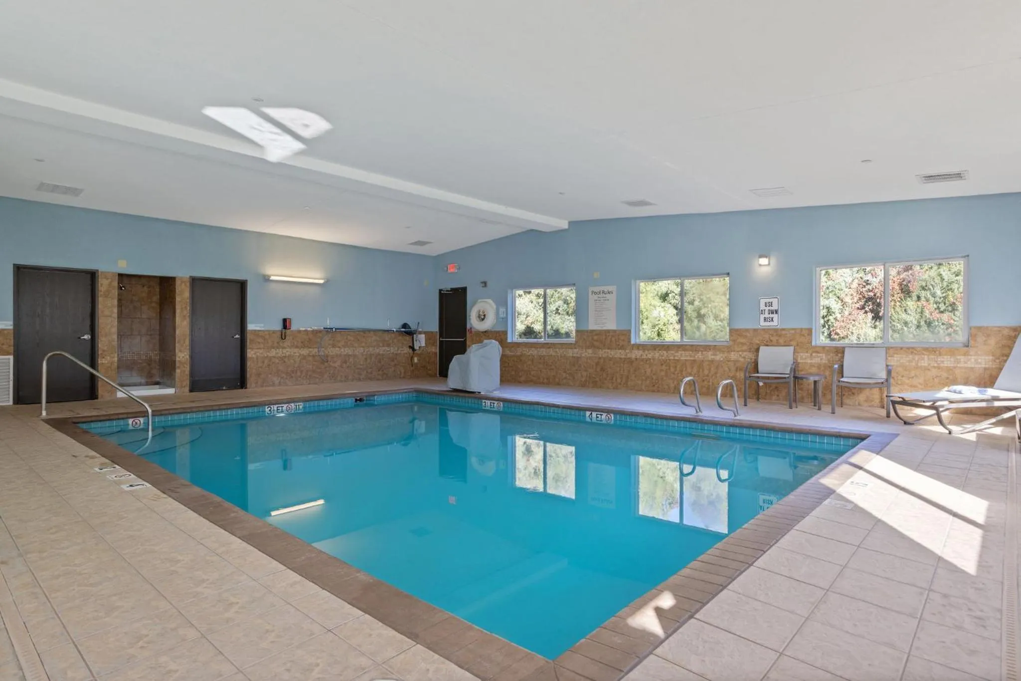 Swimming pool in Holiday Inn Express Hotel & Suites Torrington by IHG