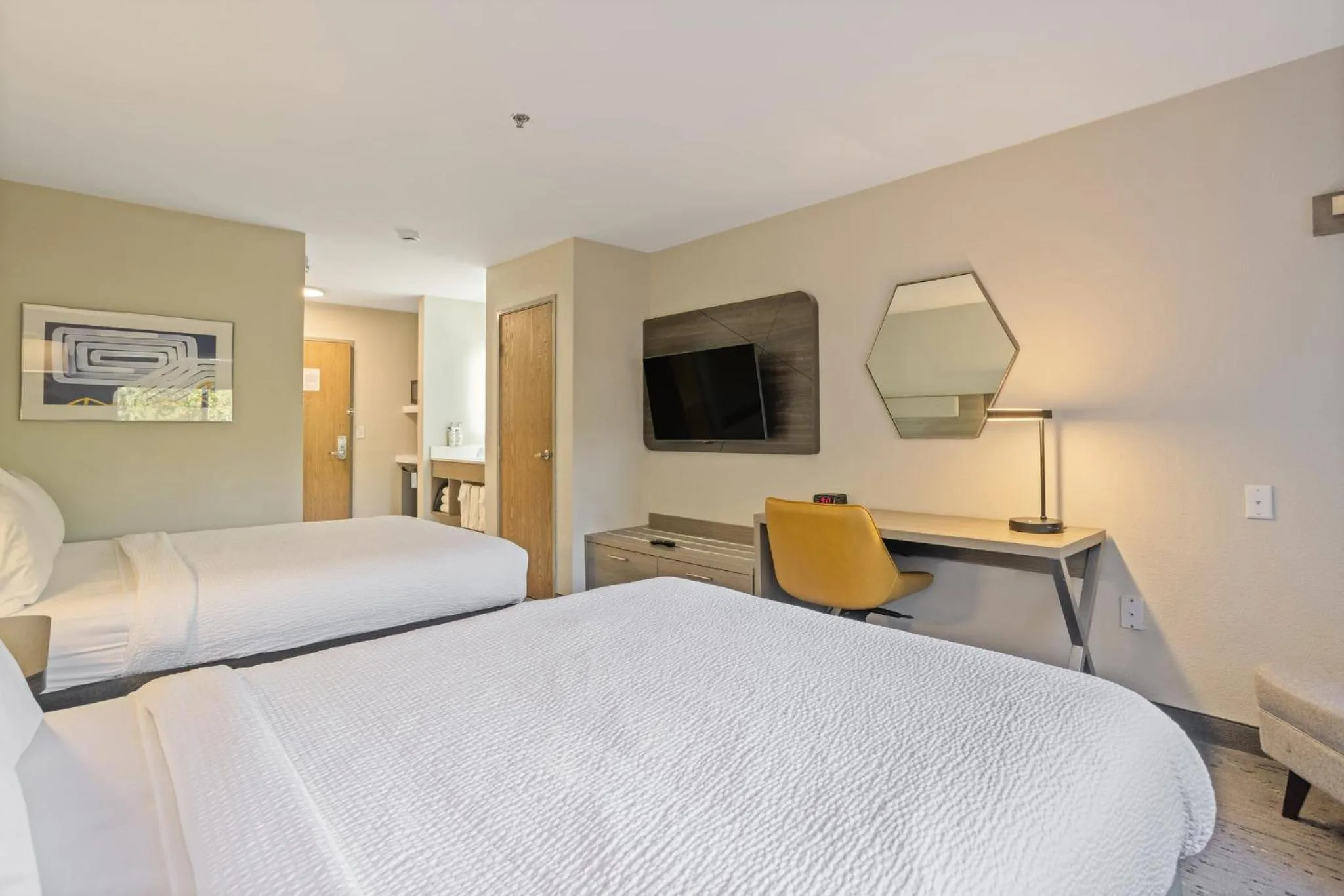 Photo of the whole room, Bed in Holiday Inn Express Hotel & Suites Torrington by IHG