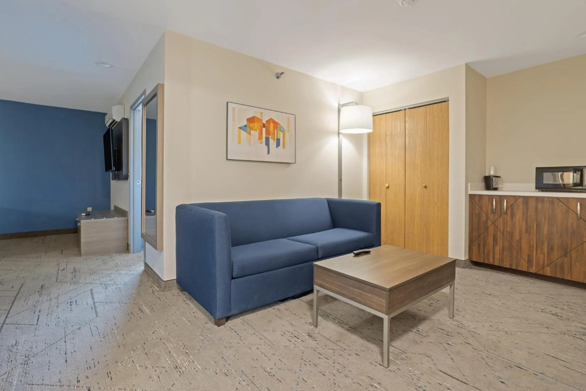 Photo of the whole room in Holiday Inn Express Hotel & Suites Torrington by IHG