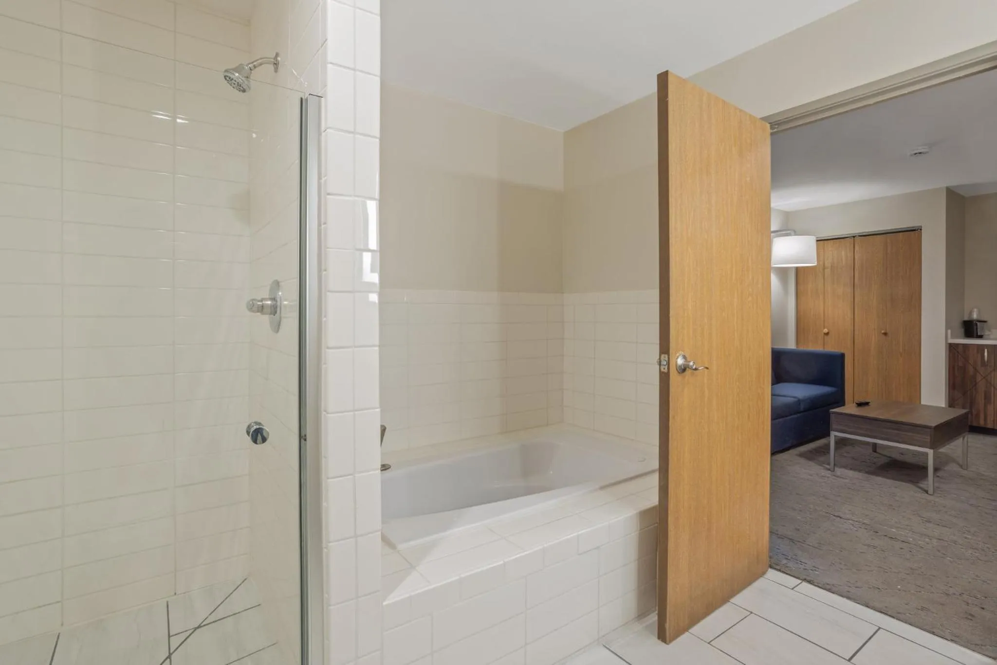 Bathroom in Holiday Inn Express Hotel & Suites Torrington by IHG