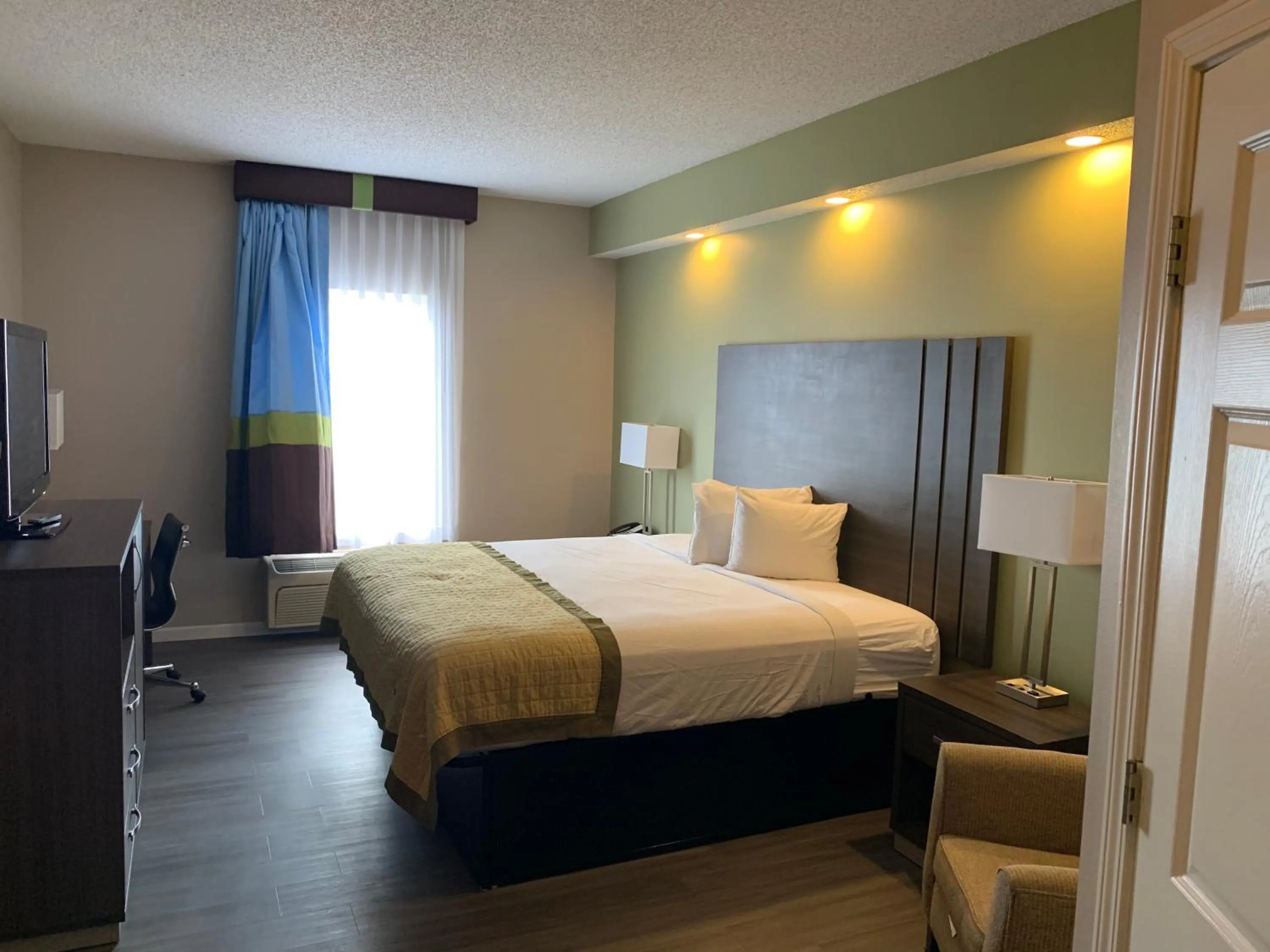 Bed in Ormond Beach Inn