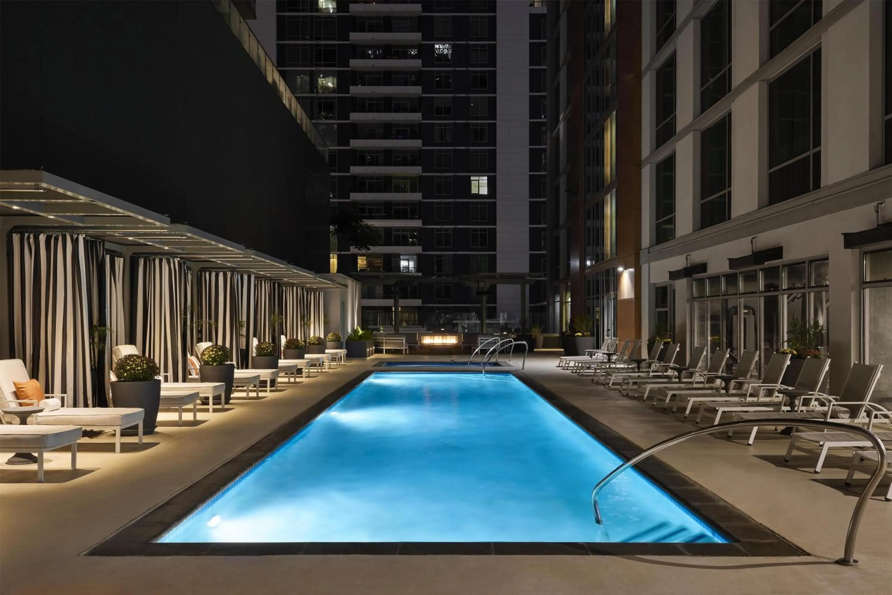 Pool view in Carte Hotel San Diego Downtown, Curio Collection By Hilton