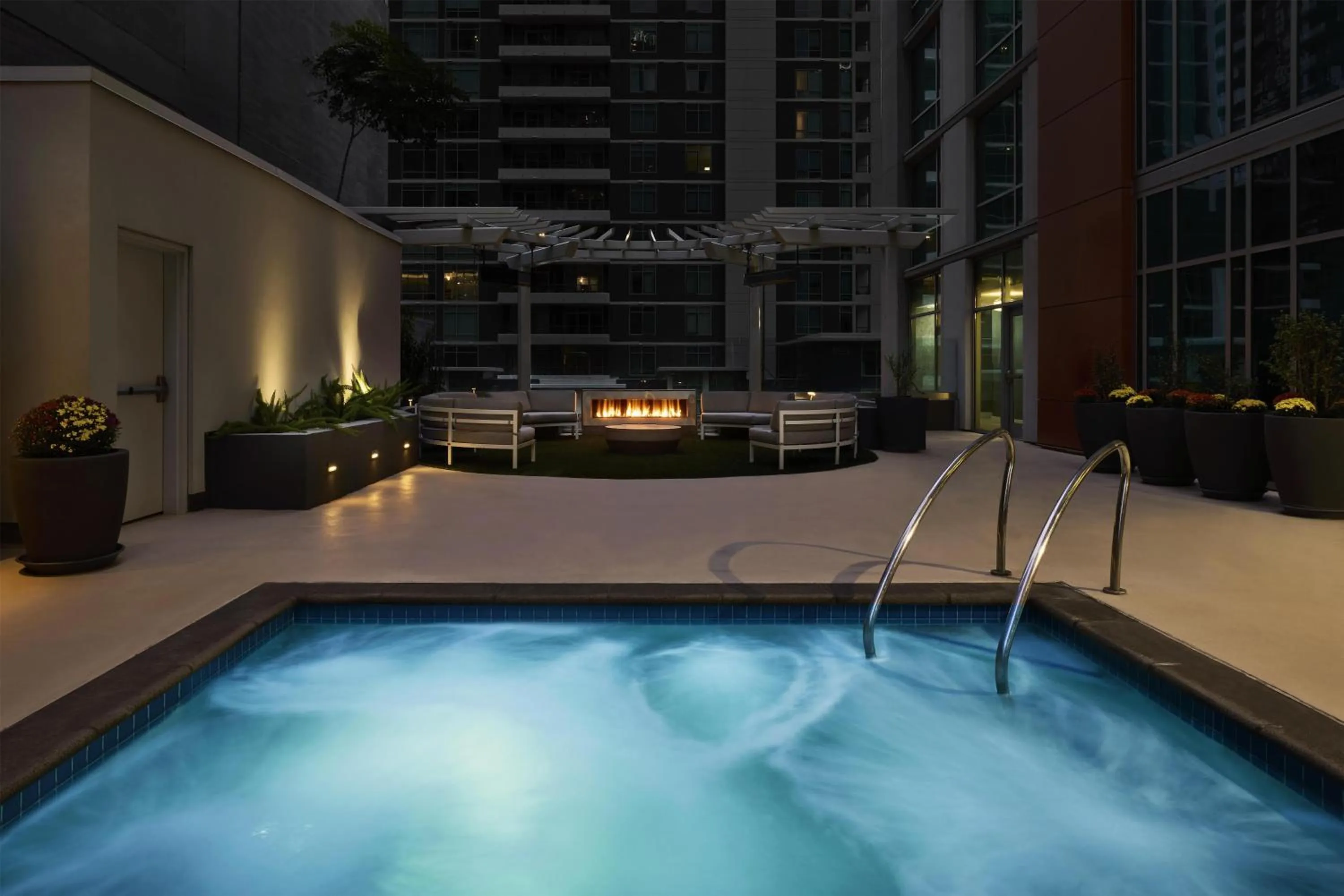 Sports in Carte Hotel San Diego Downtown, Curio Collection By Hilton