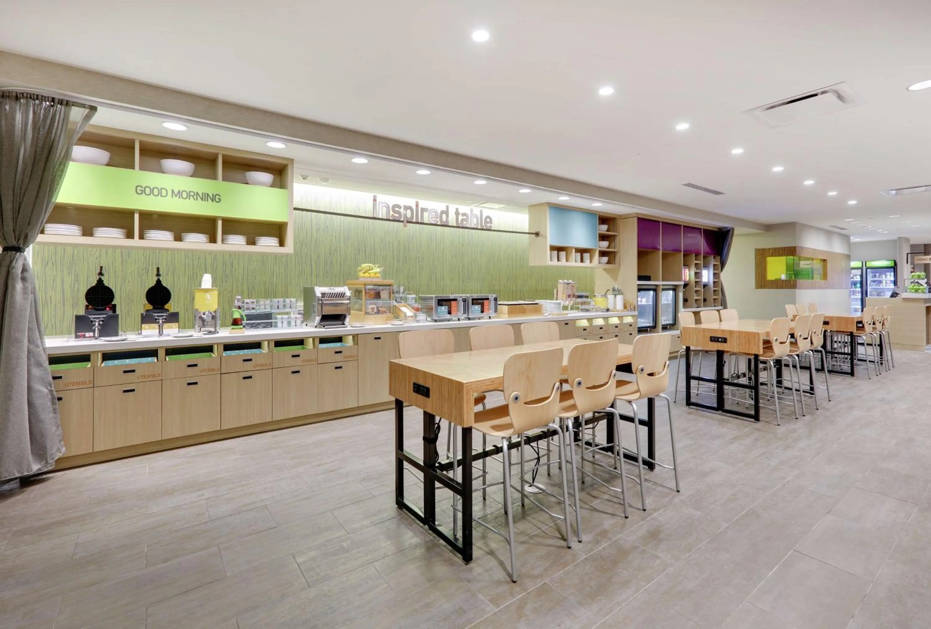 Breakfast in Home2 Suites By Hilton Hagerstown