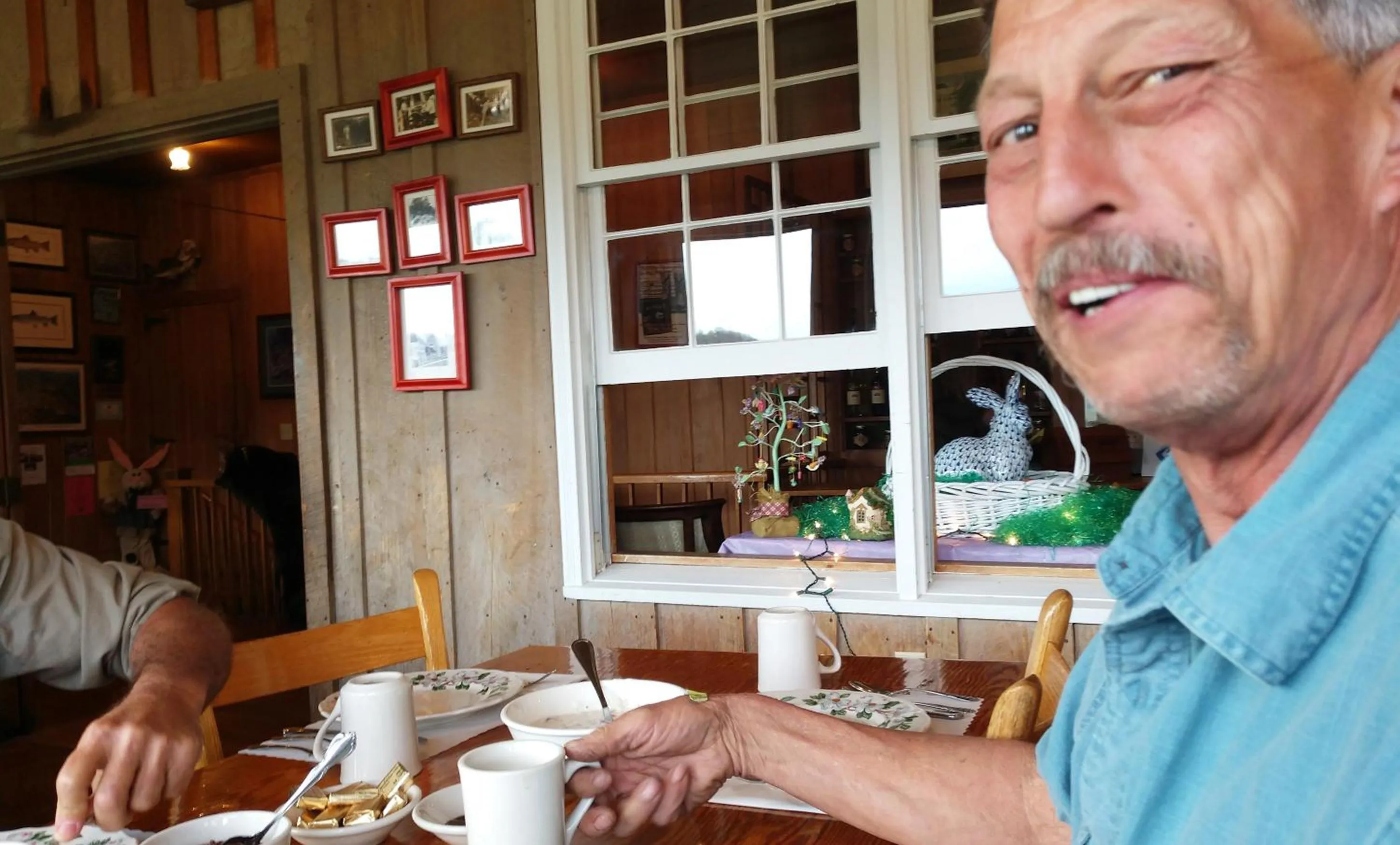 Restaurant/places to eat in Graves Mountain Farm & Lodges