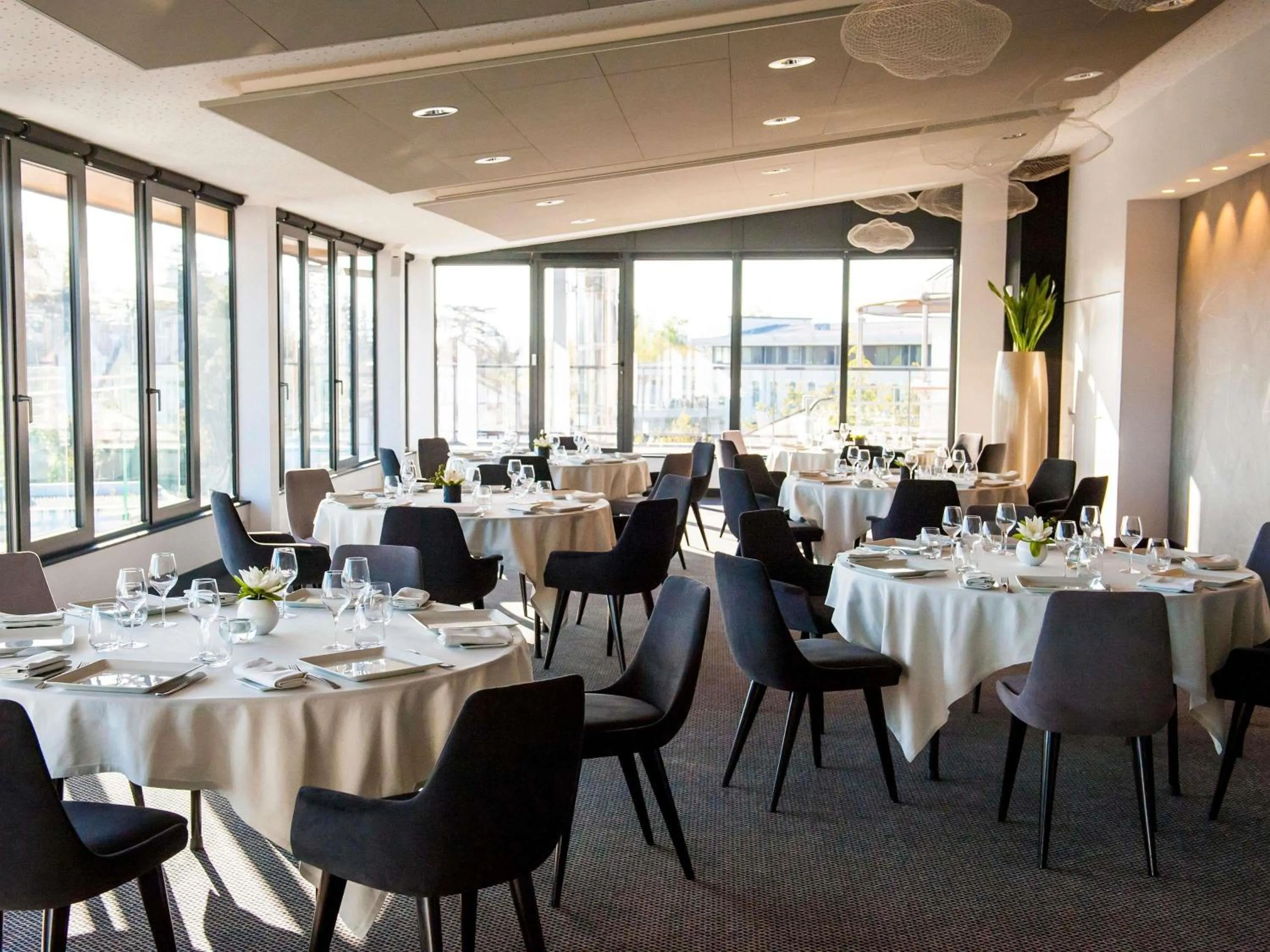 Meeting/conference room in Parc Beaumont Hôtel & Spa Pau - MGallery Collection