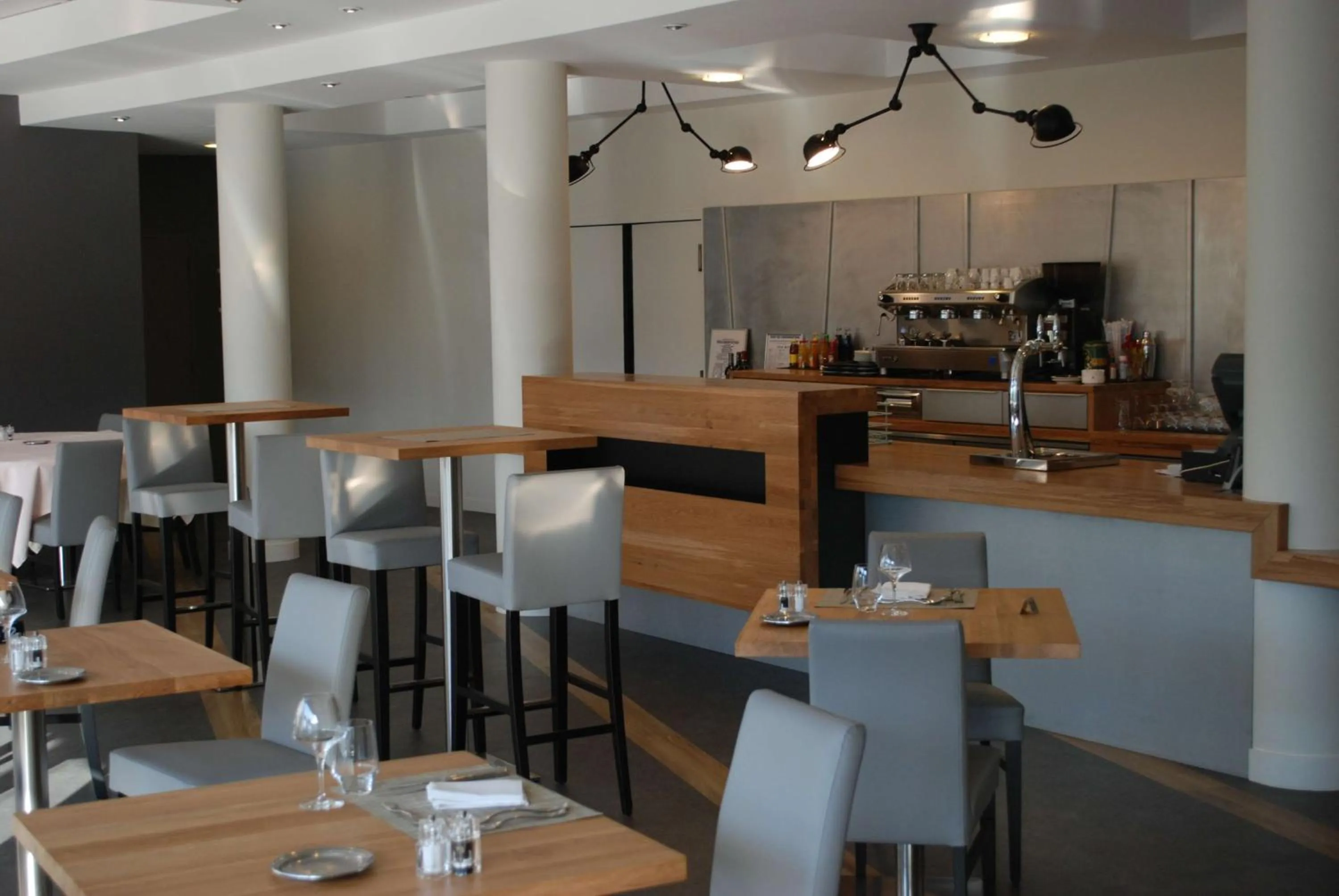 Restaurant/places to eat in Best Western Hotel Sourcéo