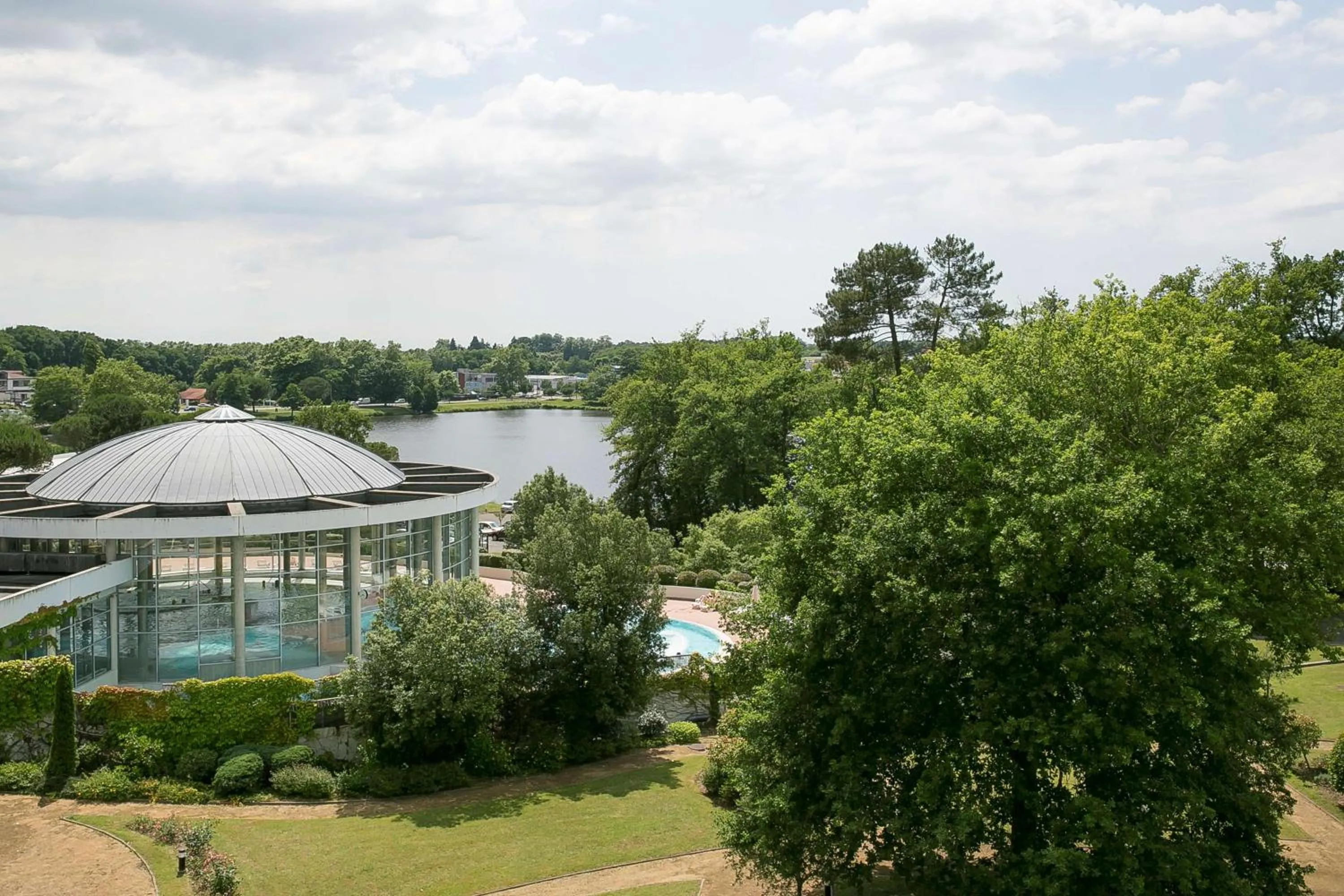 Property building in Best Western Hotel Sourcéo