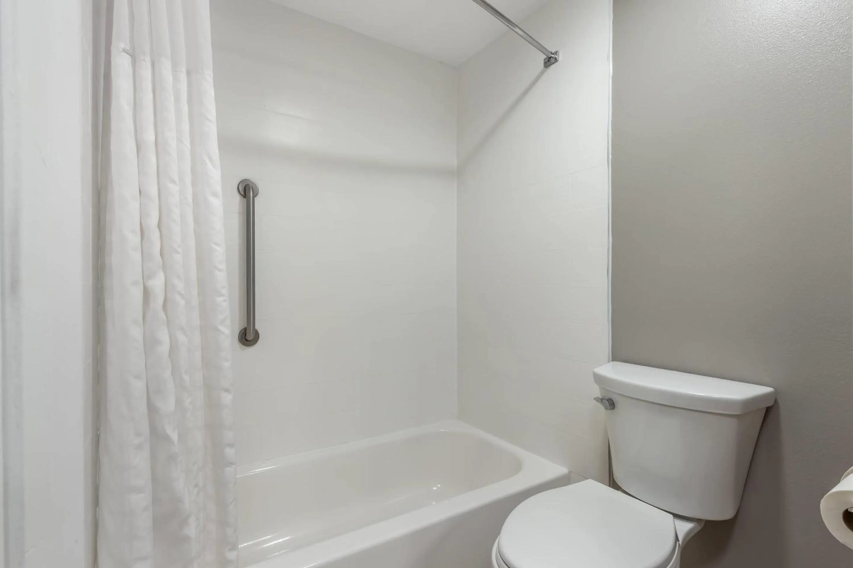 Bedroom in Quality Inn Wilmington