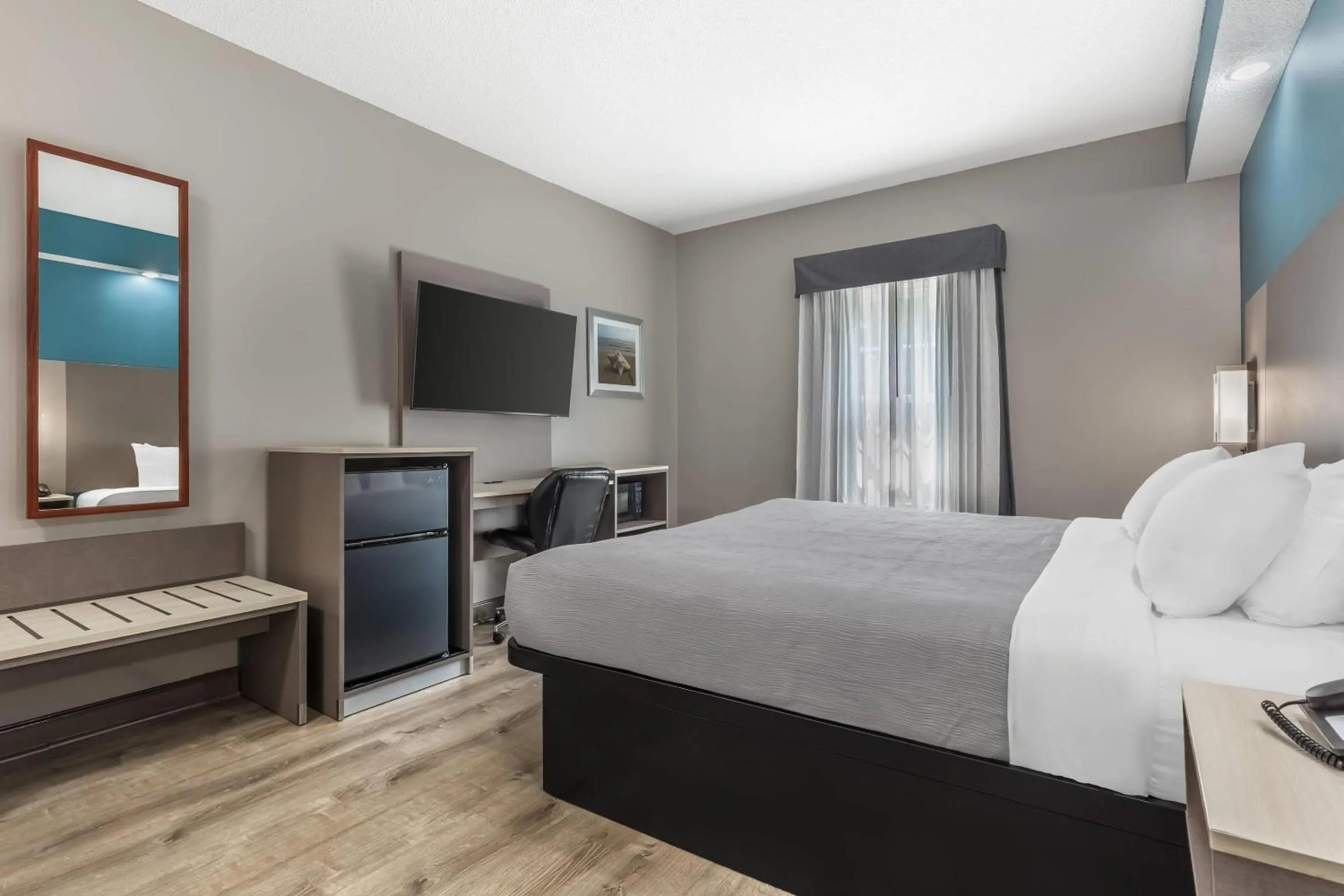 Bedroom, Bed in Quality Inn Wilmington