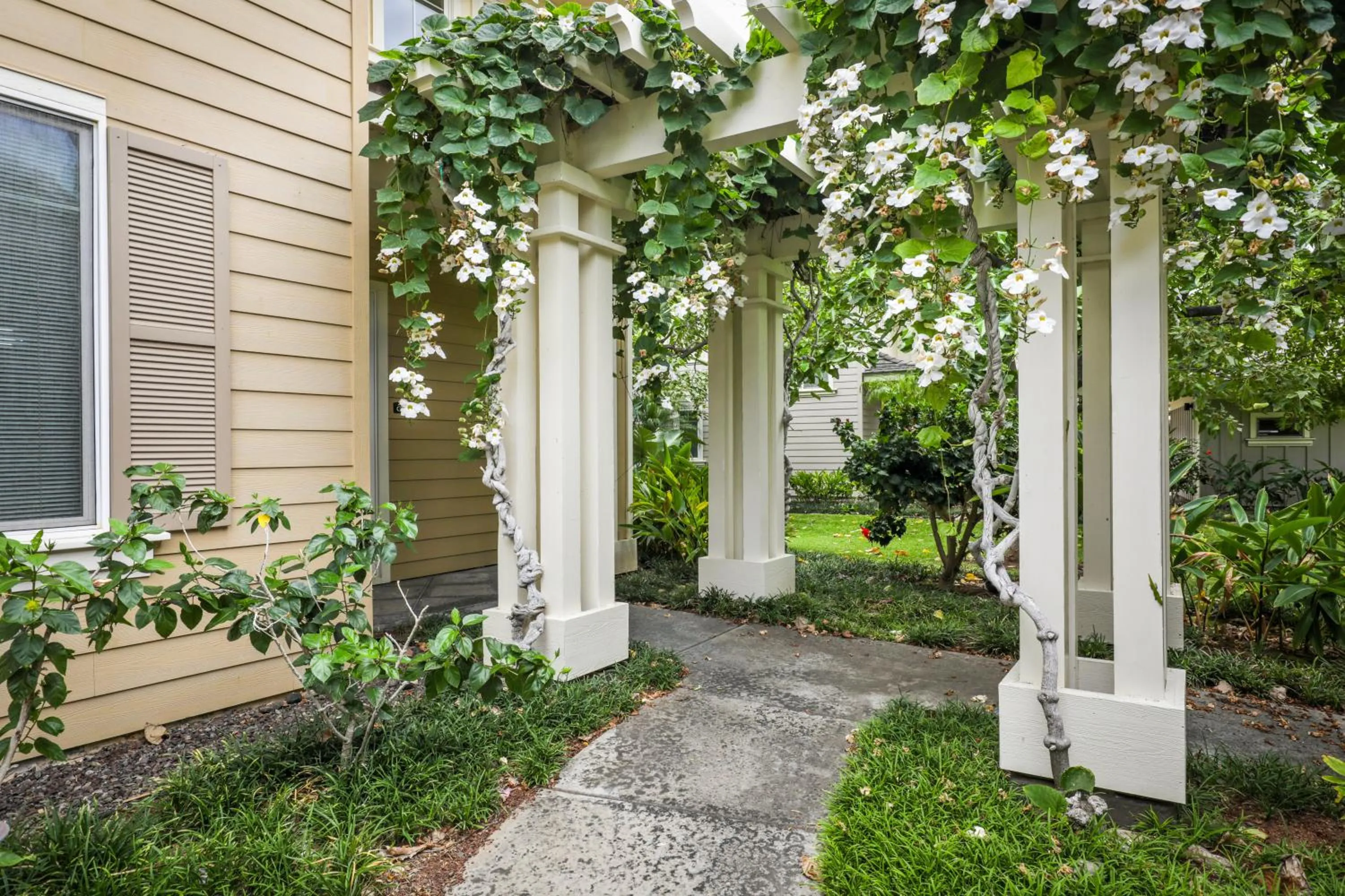 Garden view in Fairway Villas Waikoloa by OUTRIGGER