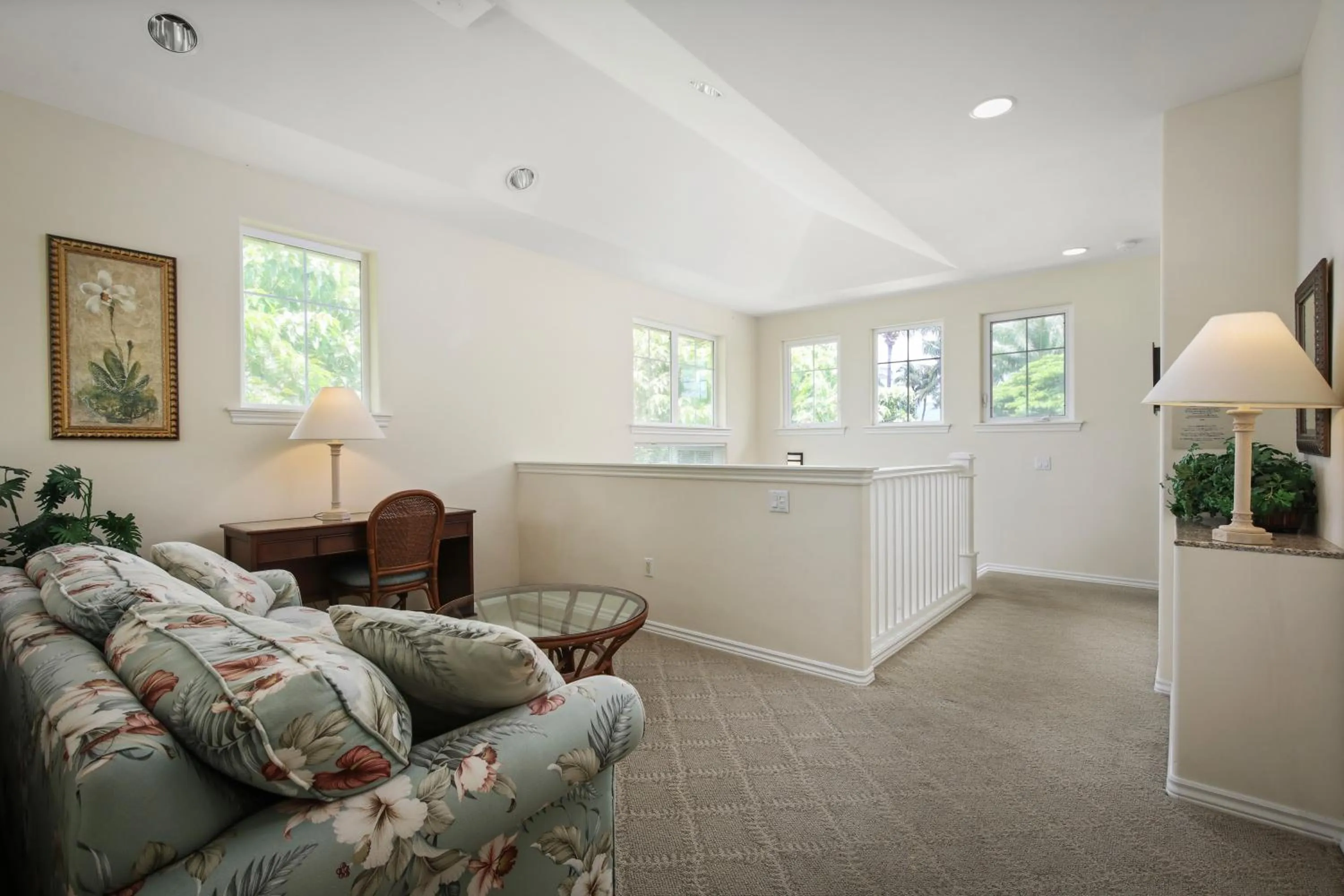 Seating area in Fairway Villas Waikoloa by OUTRIGGER