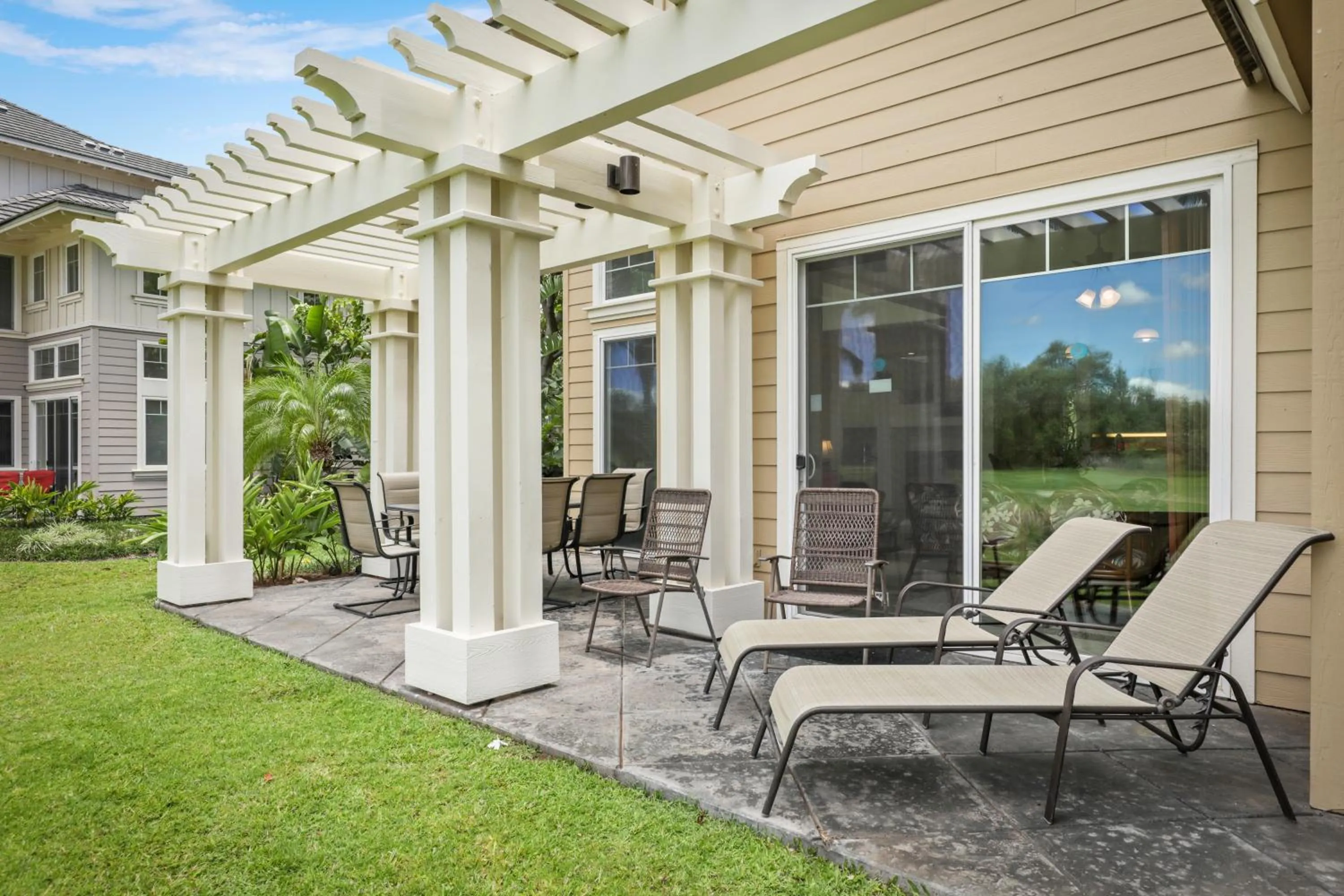 Patio in Fairway Villas Waikoloa by OUTRIGGER