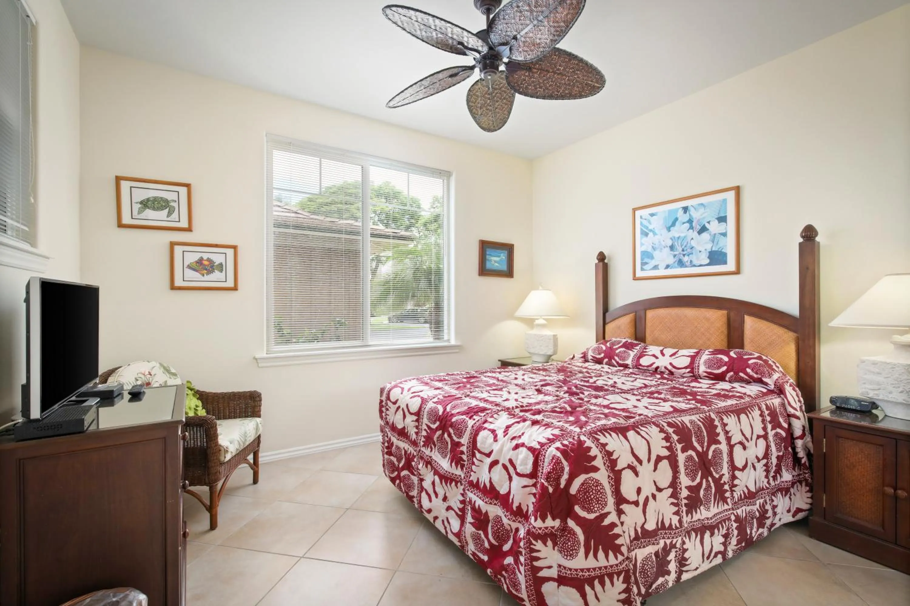 Bedroom, Bed in Fairway Villas Waikoloa by OUTRIGGER