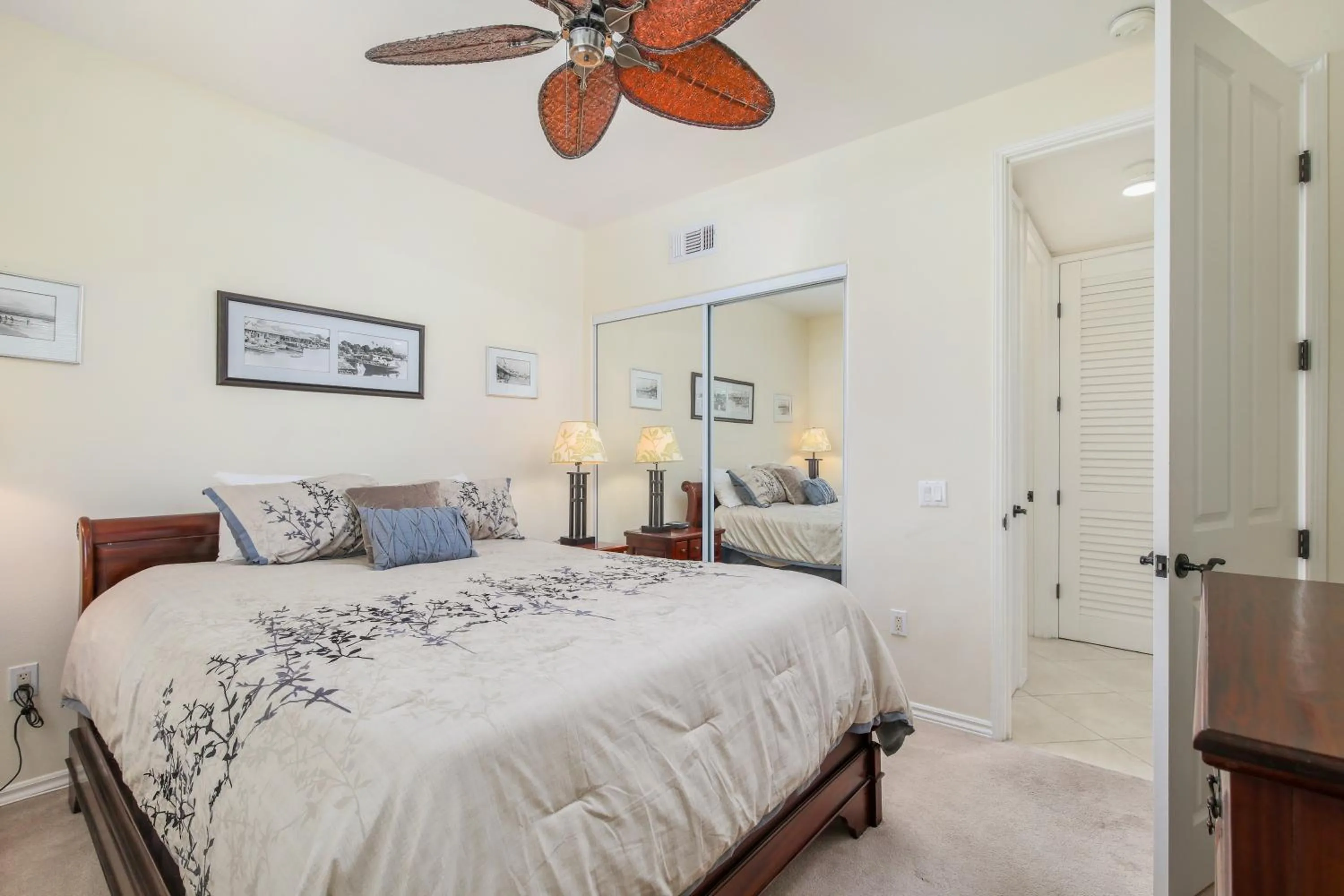 Bedroom, Bed in Fairway Villas Waikoloa by OUTRIGGER