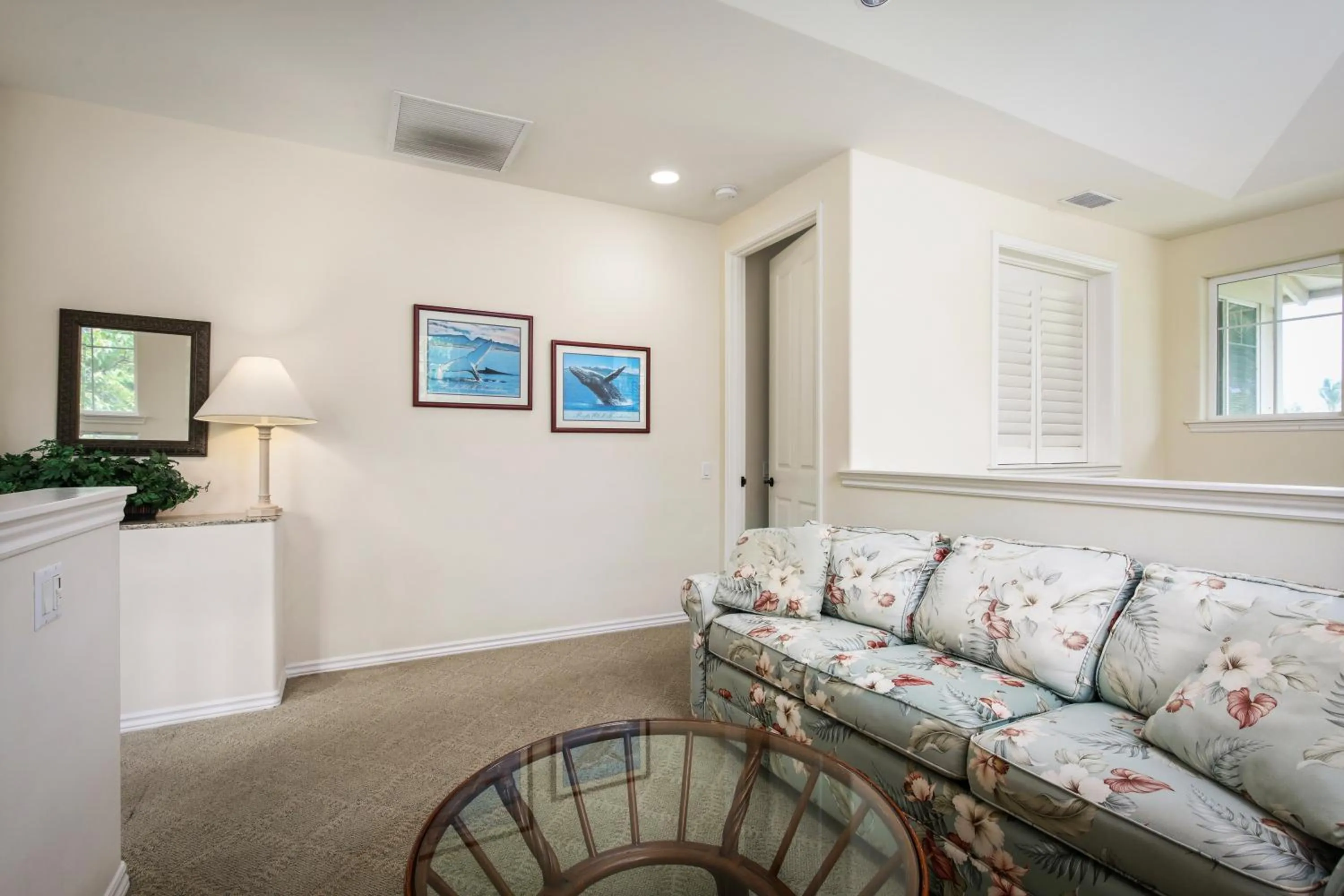 Seating area in Fairway Villas Waikoloa by OUTRIGGER