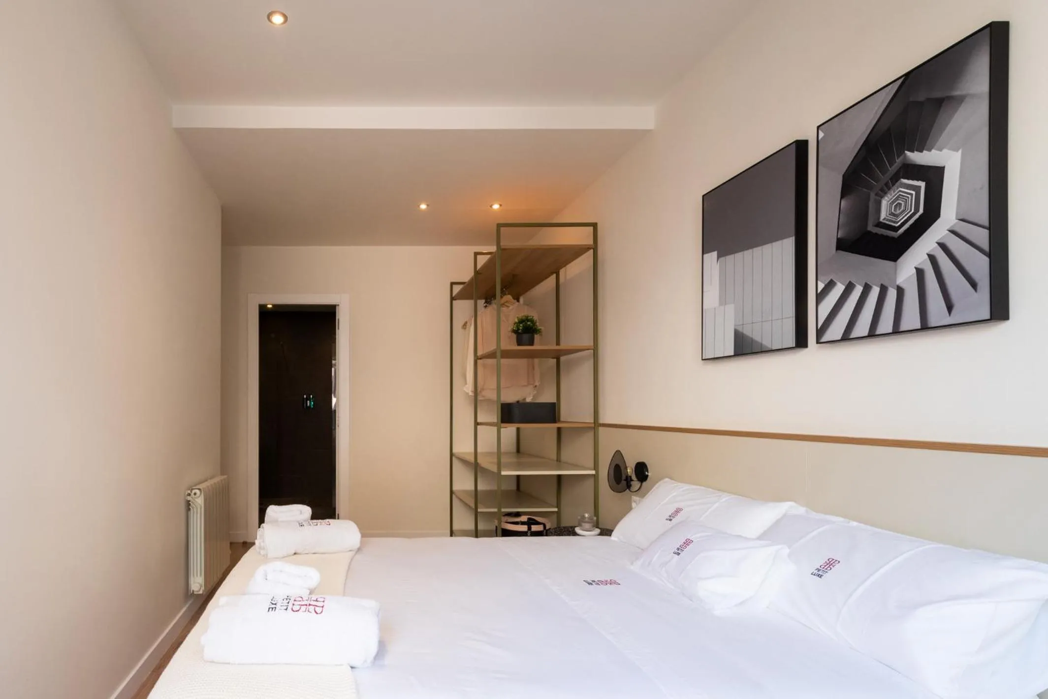 Bed in Petit Luxe Tobella Baixos