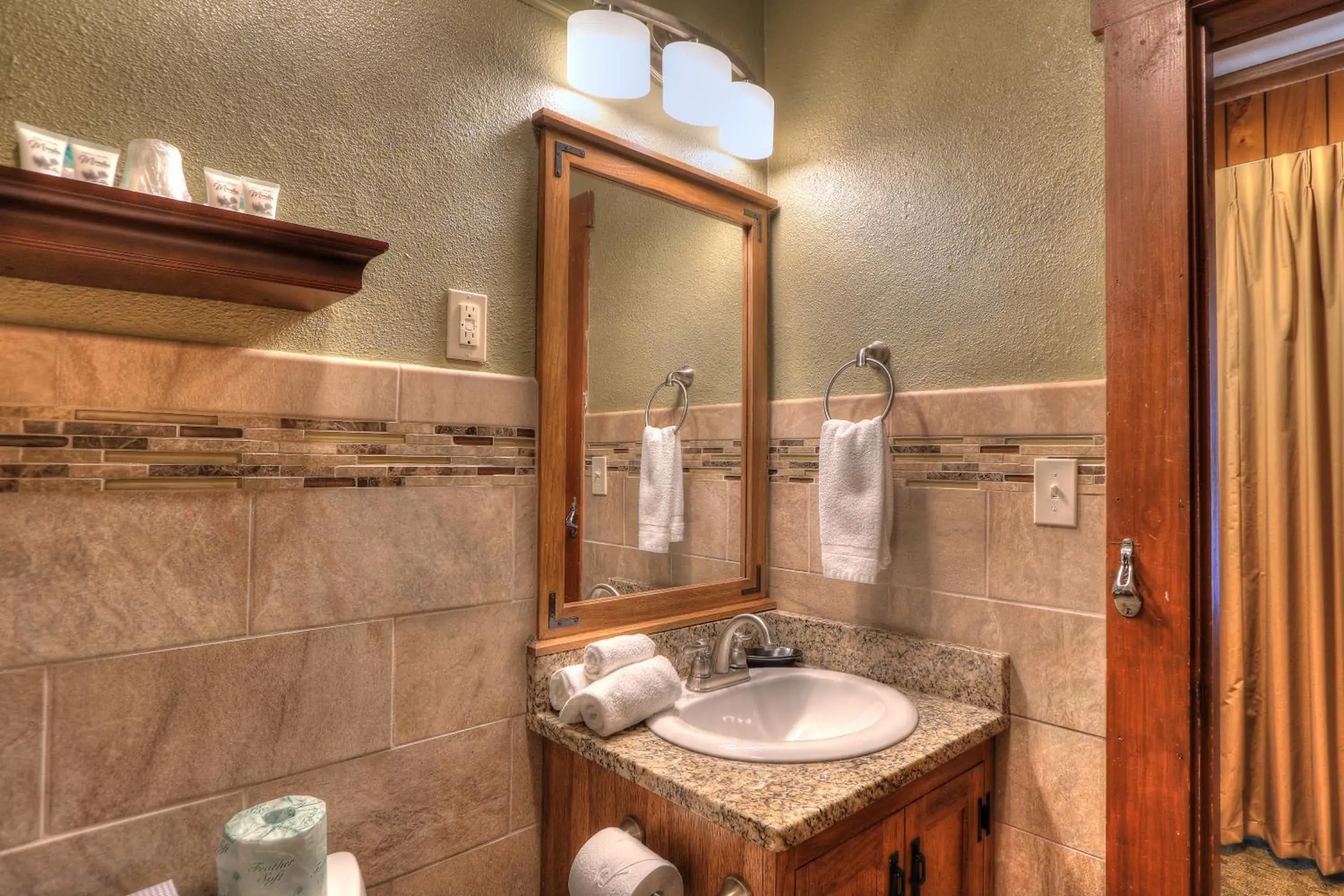 Standard Room, One King Bed w/ Sofa Bed in Gatlinburg Inn Standard Room, One King Bed w/ Sofa Bed in Gatlinburg Inn