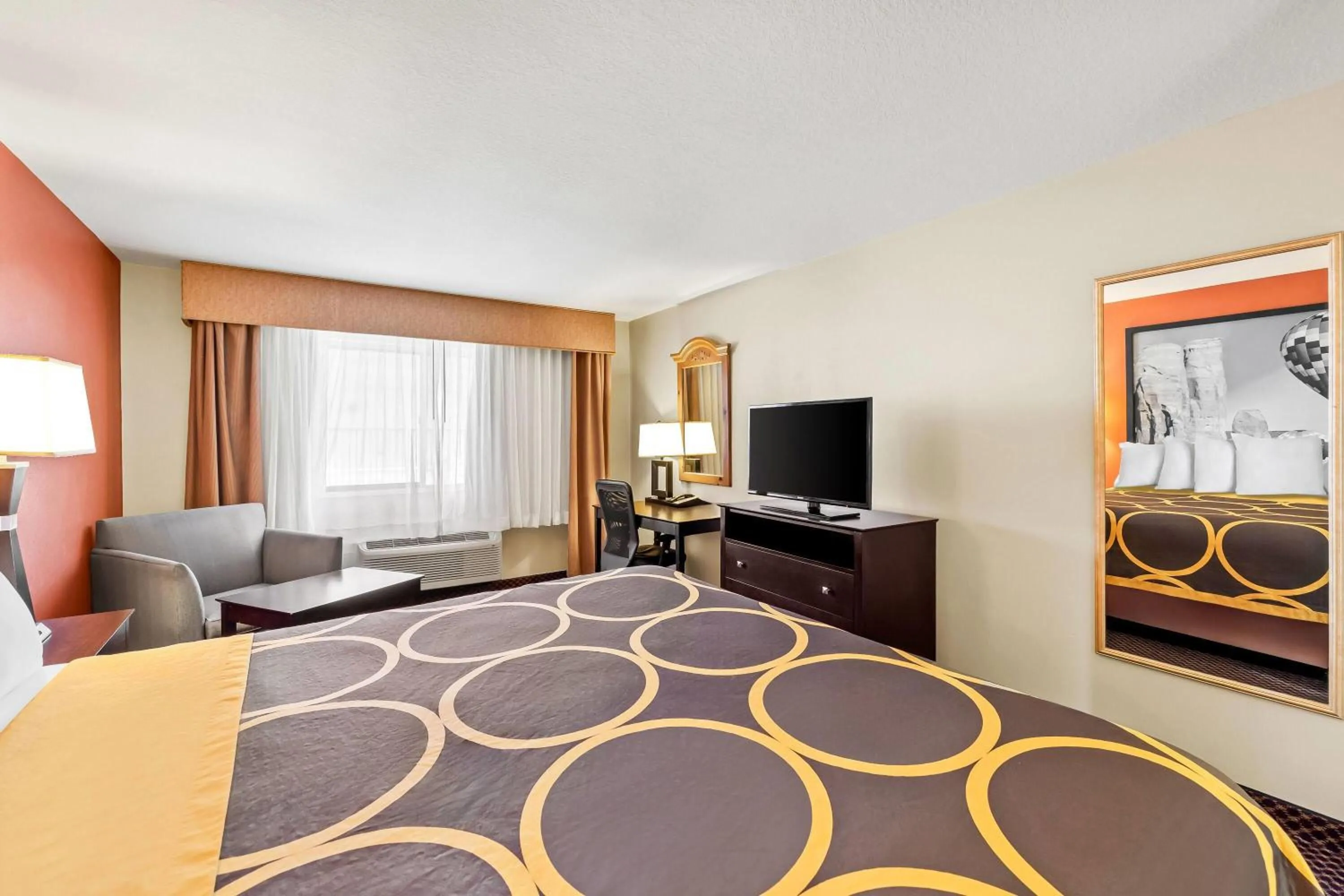 Bed in Super 8 by Wyndham Marana/Tucson Area