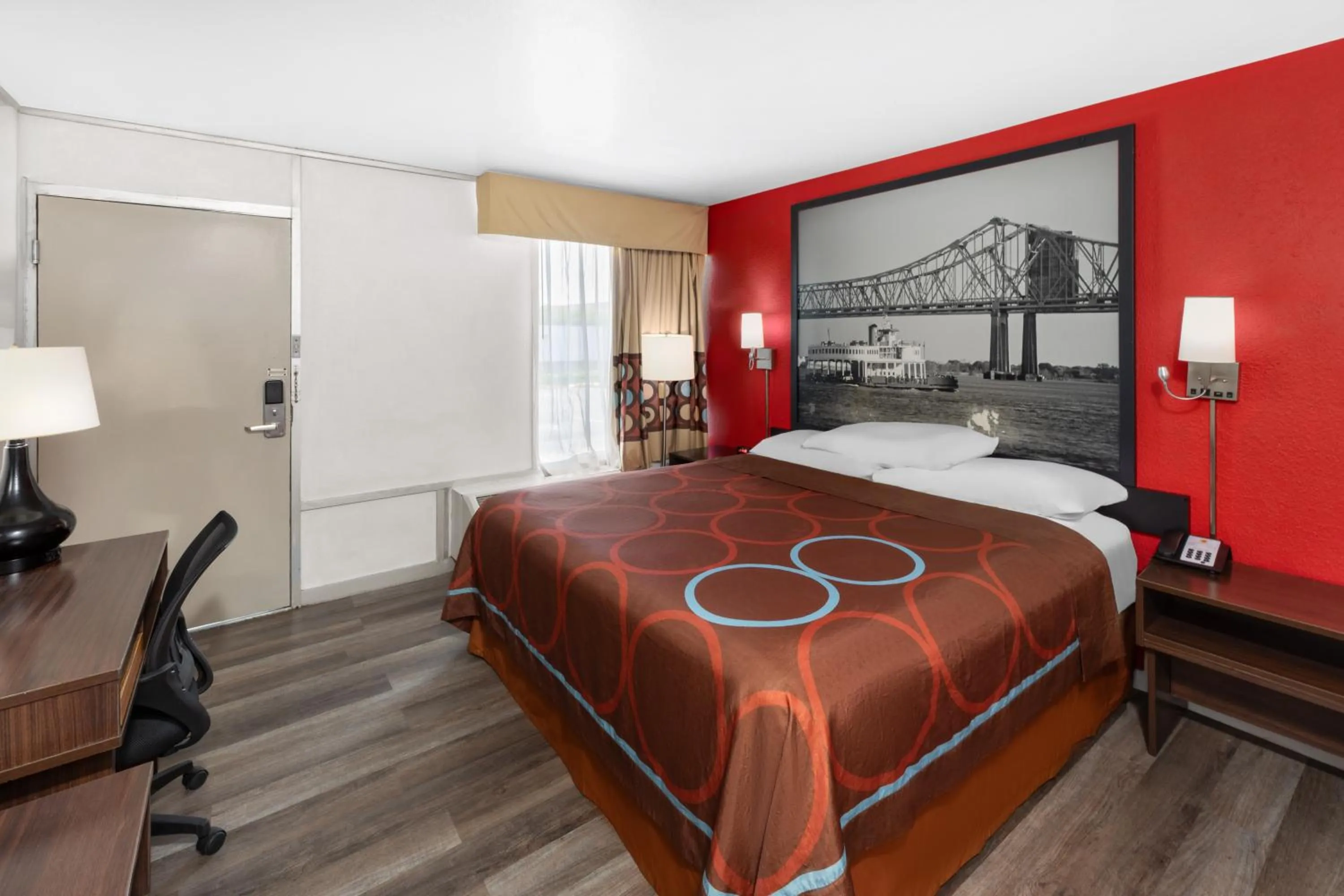 Bedroom, Bed in Super 8 by Wyndham Baton Rouge/I-10