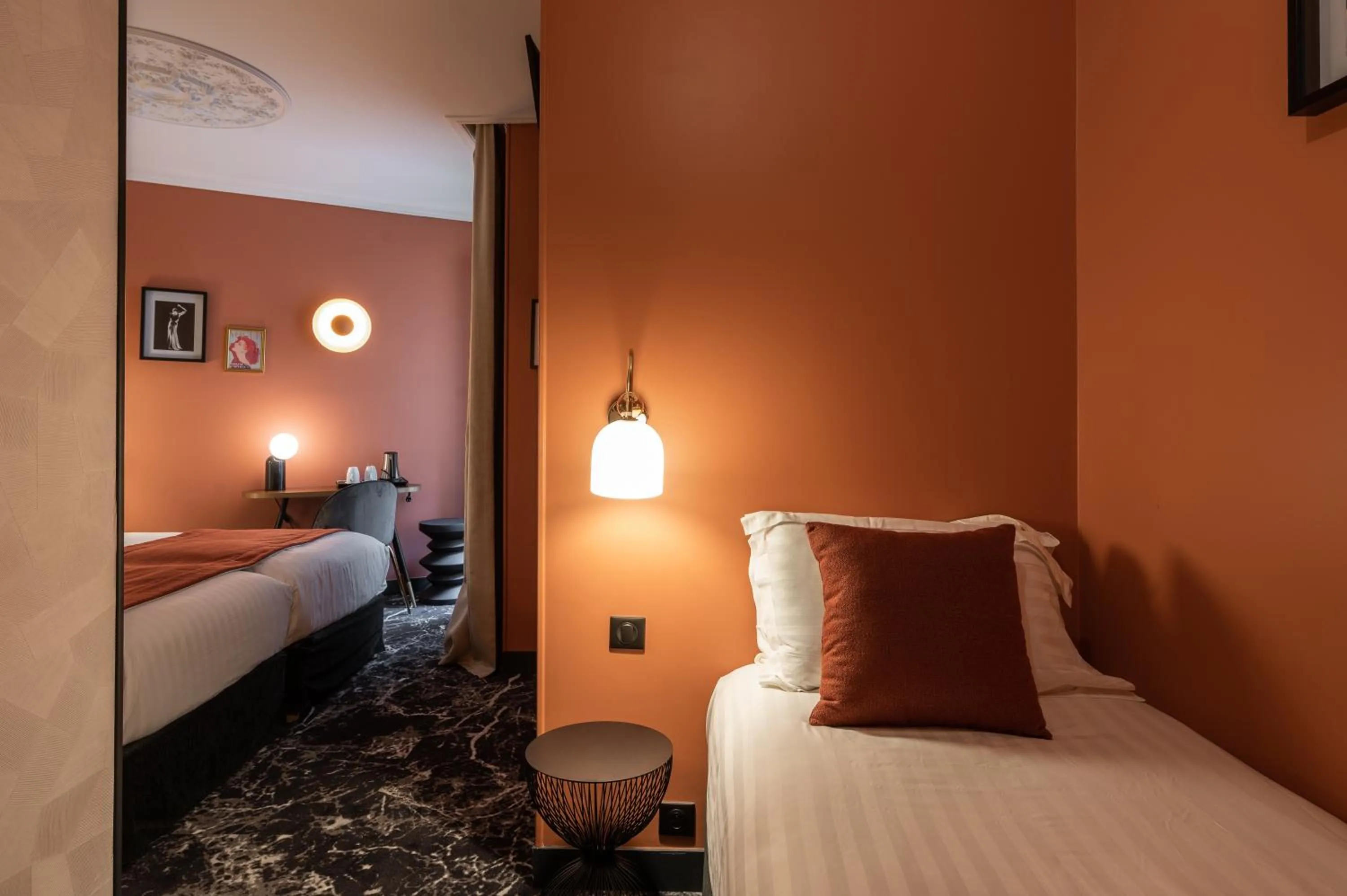 Photo of the whole room, Bed in Royal Saint Germain