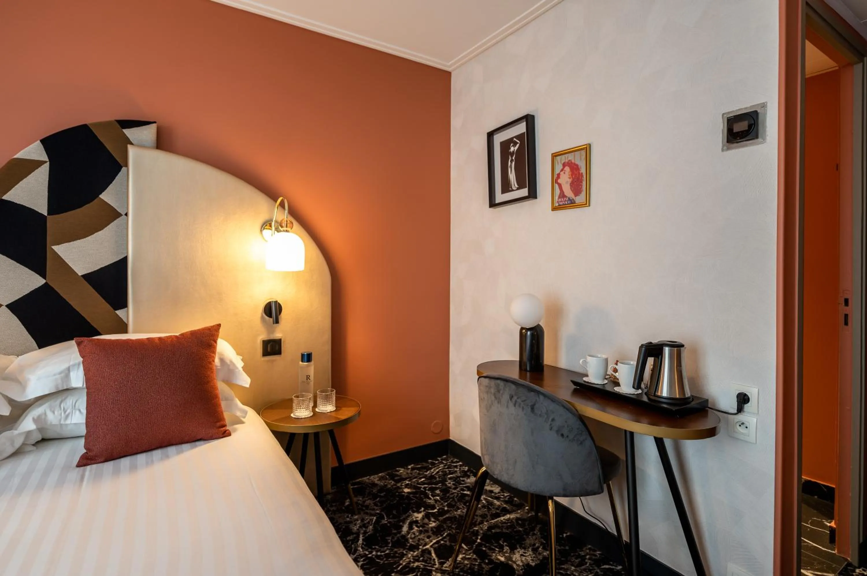 Bed in Royal Saint Germain