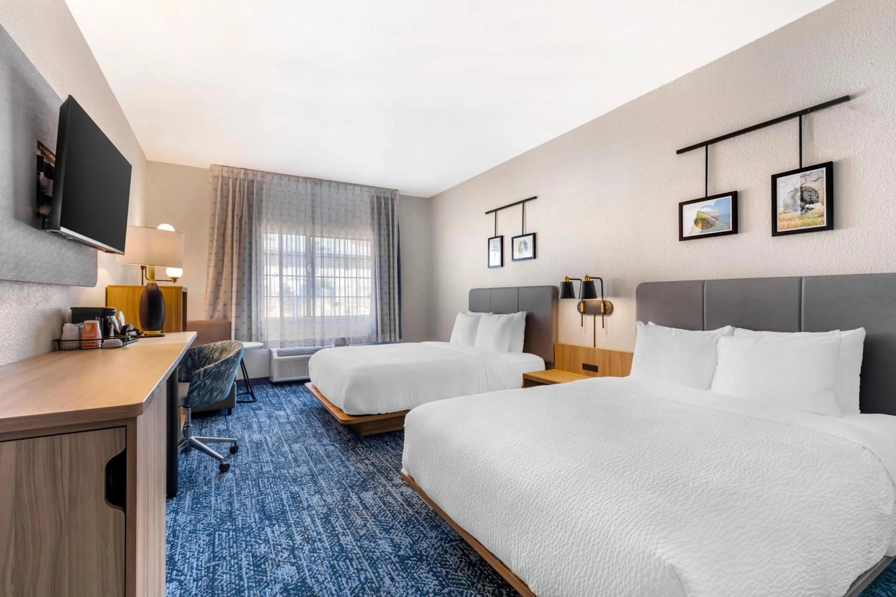 Bedroom, Bed in Sleep Inn