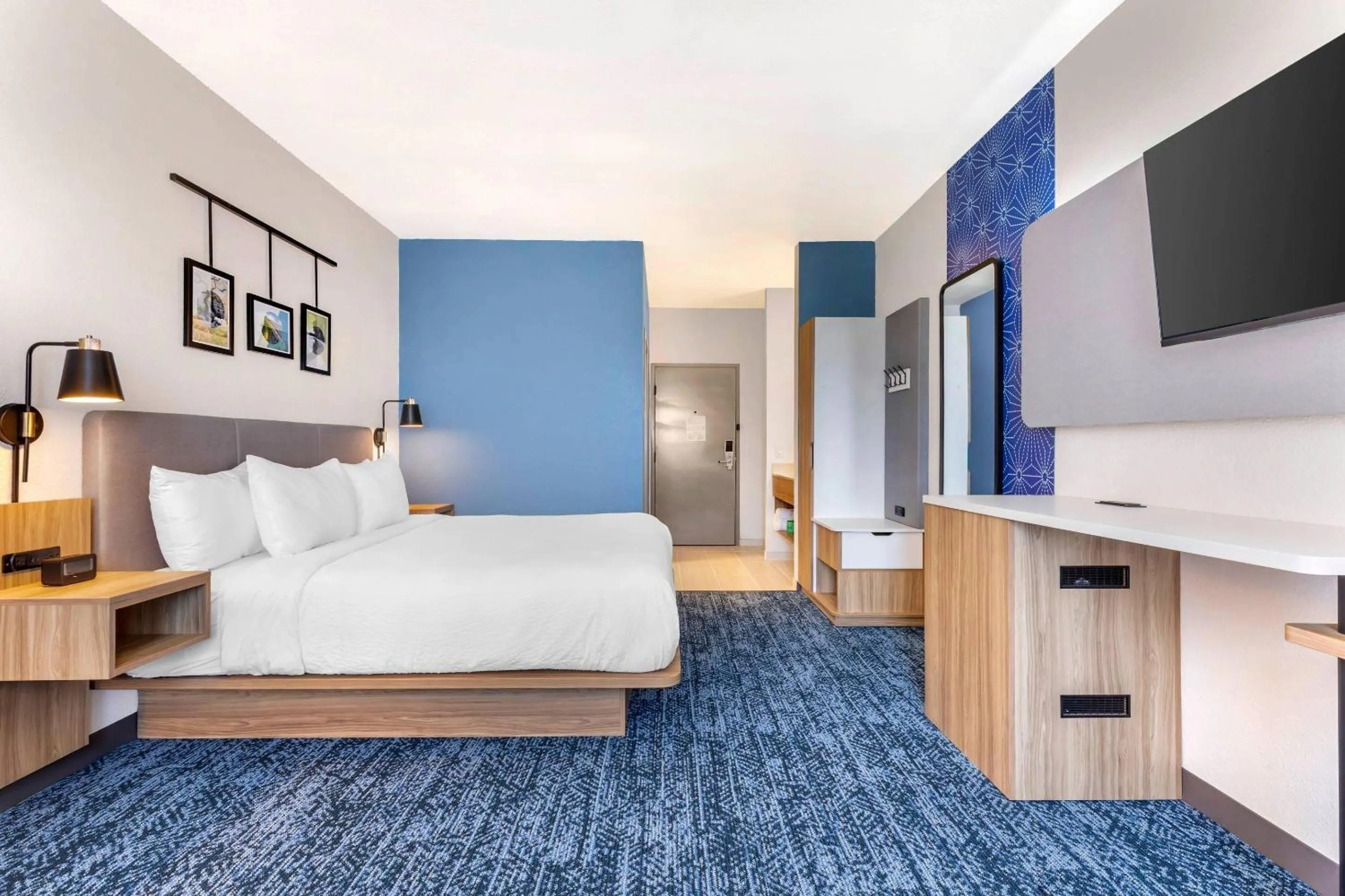 Bedroom, Bed in Sleep Inn