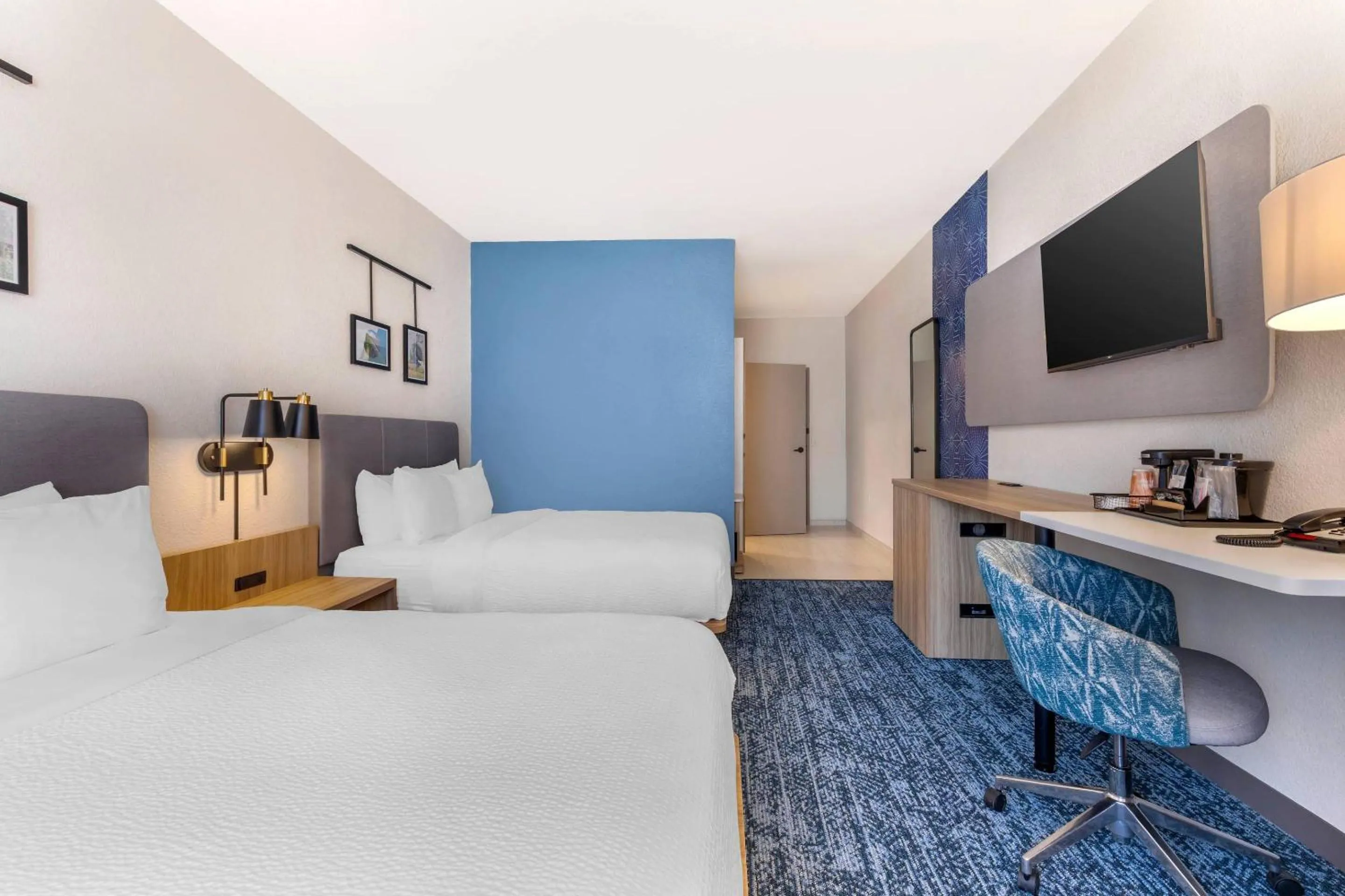 Bedroom, Bed in Sleep Inn