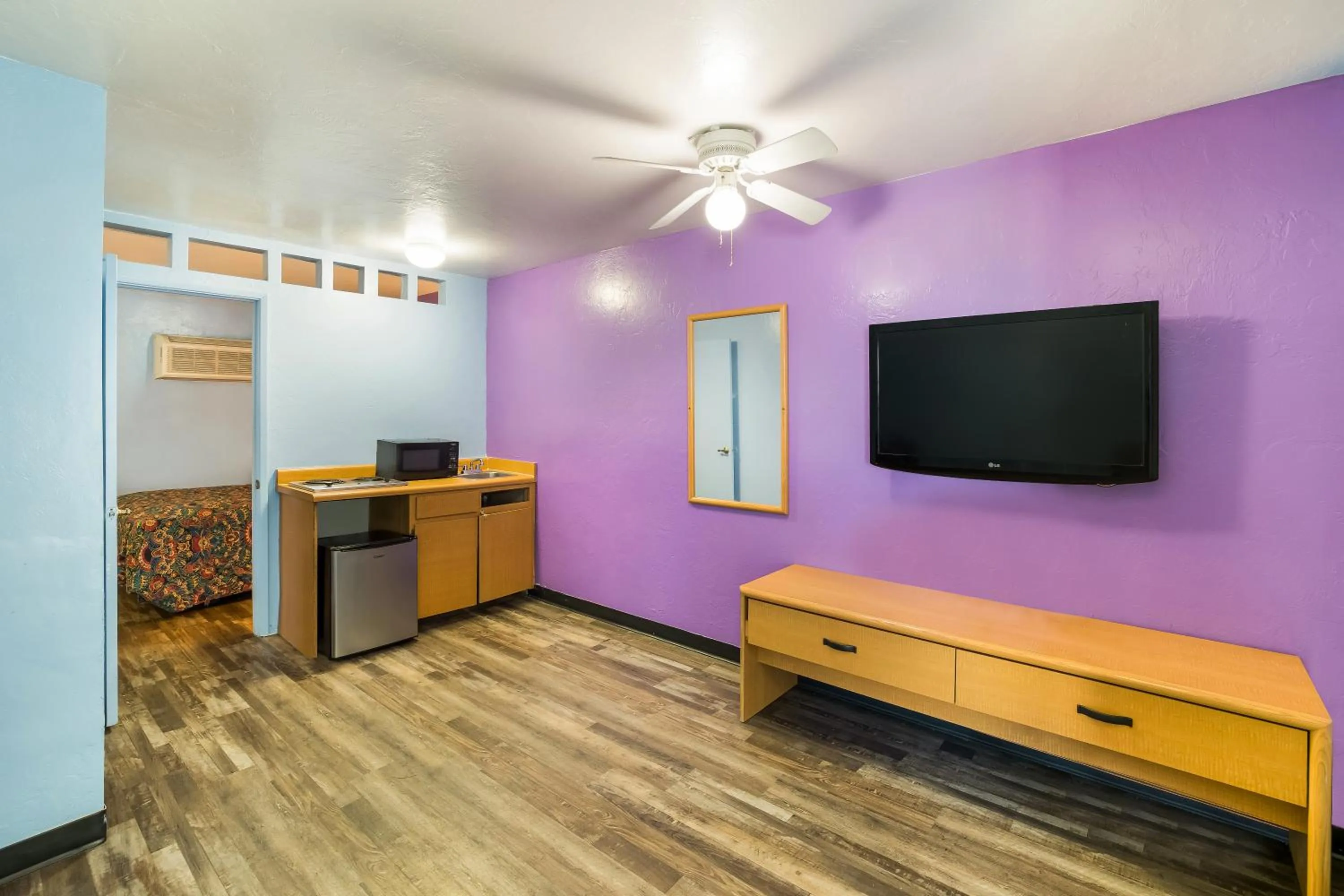 TV/Entertainment Center in Knights Inn Tucson D.M.A.F Area