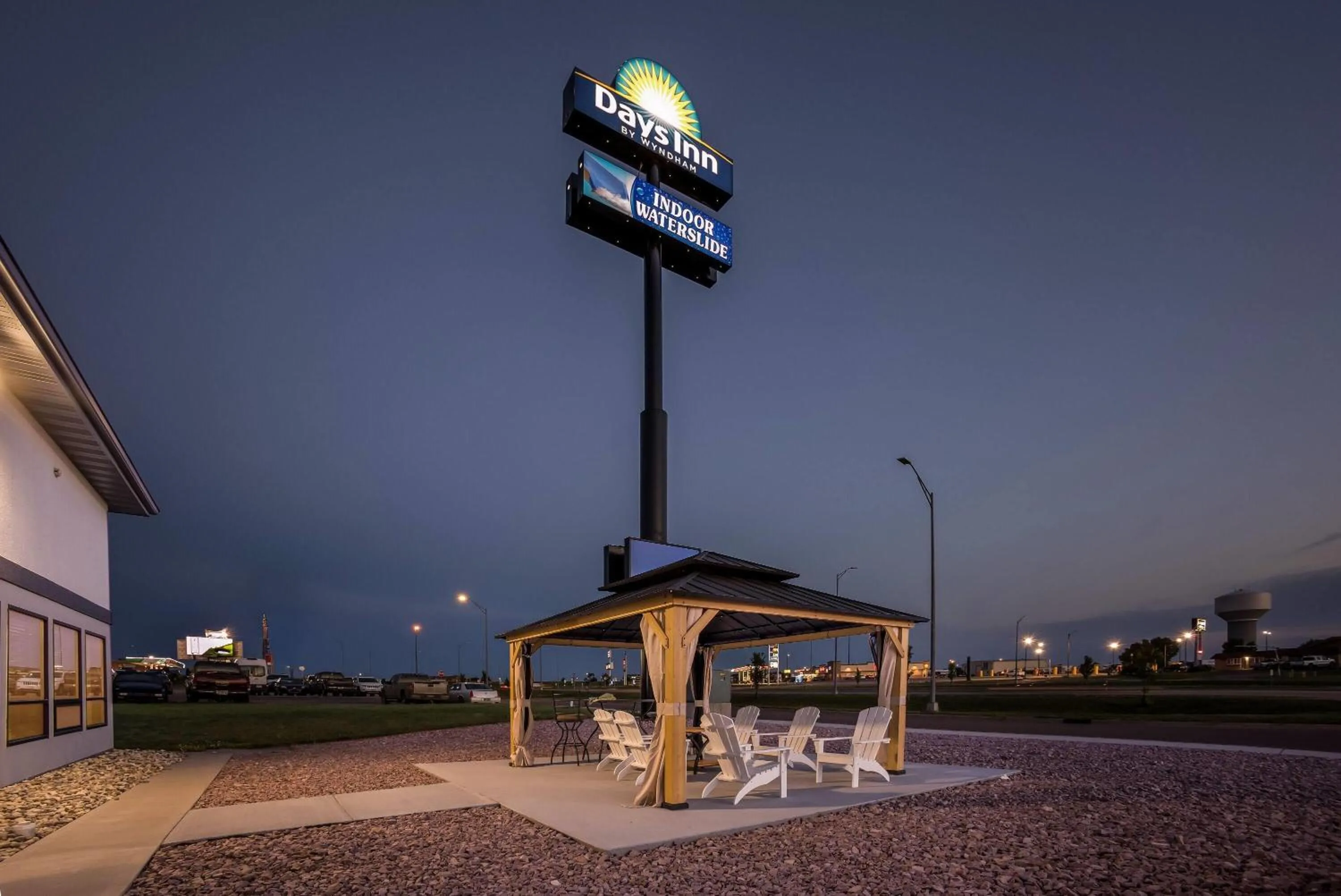 Property building in Days Inn by Wyndham Mitchell SD