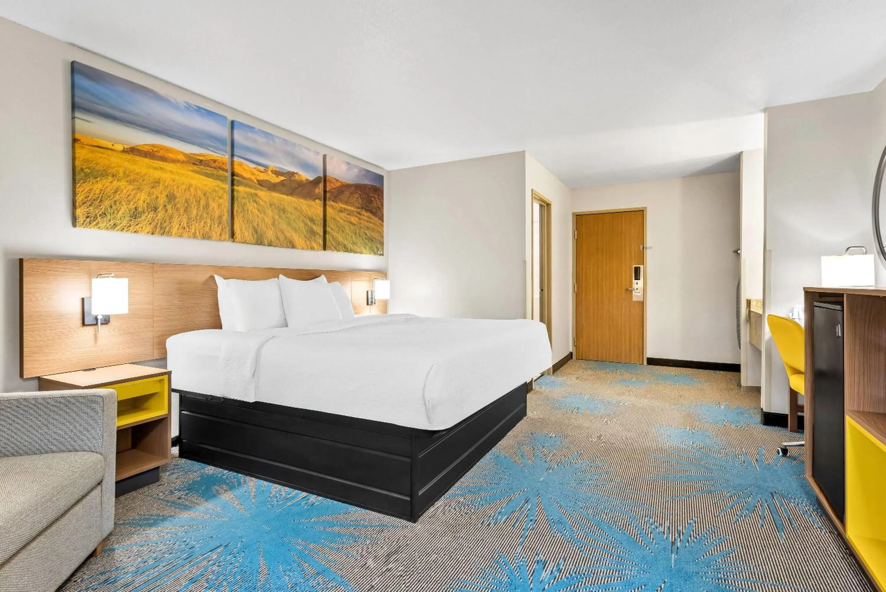 Bed in Days Inn by Wyndham Mitchell SD
