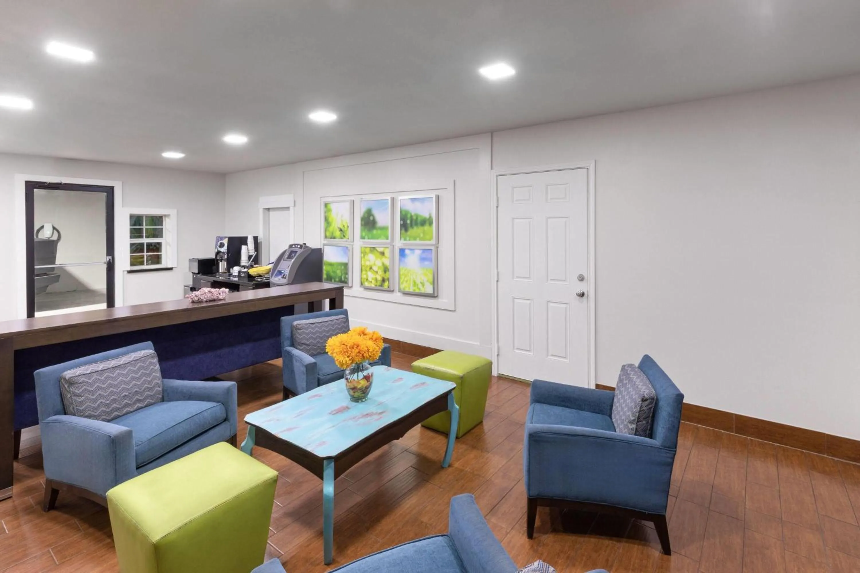 Lobby or reception in Days Inn by Wyndham Aransas Pass