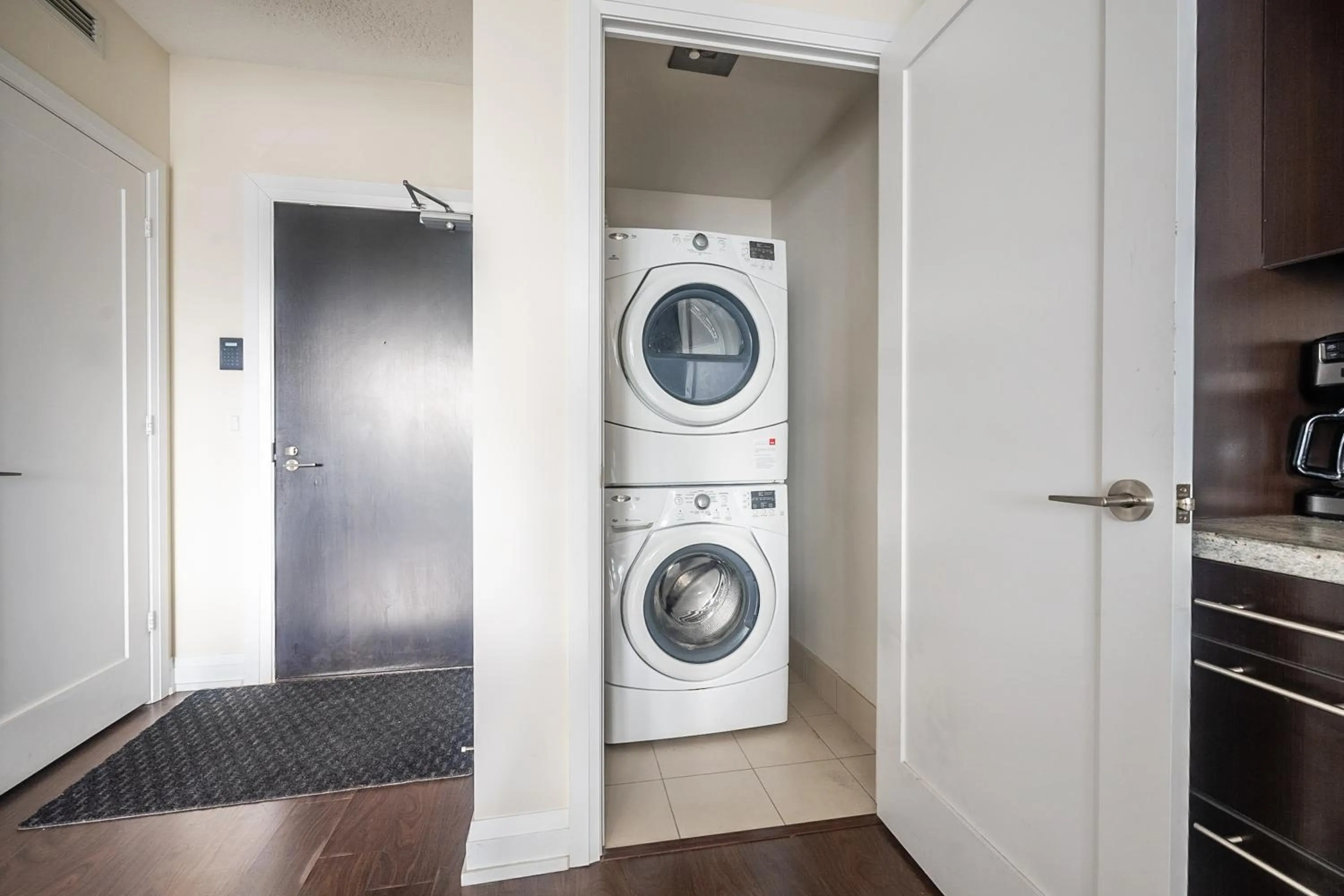 Kitchen or kitchenette in GLOBALSTAY Modern Apartments in North York Skyscraper