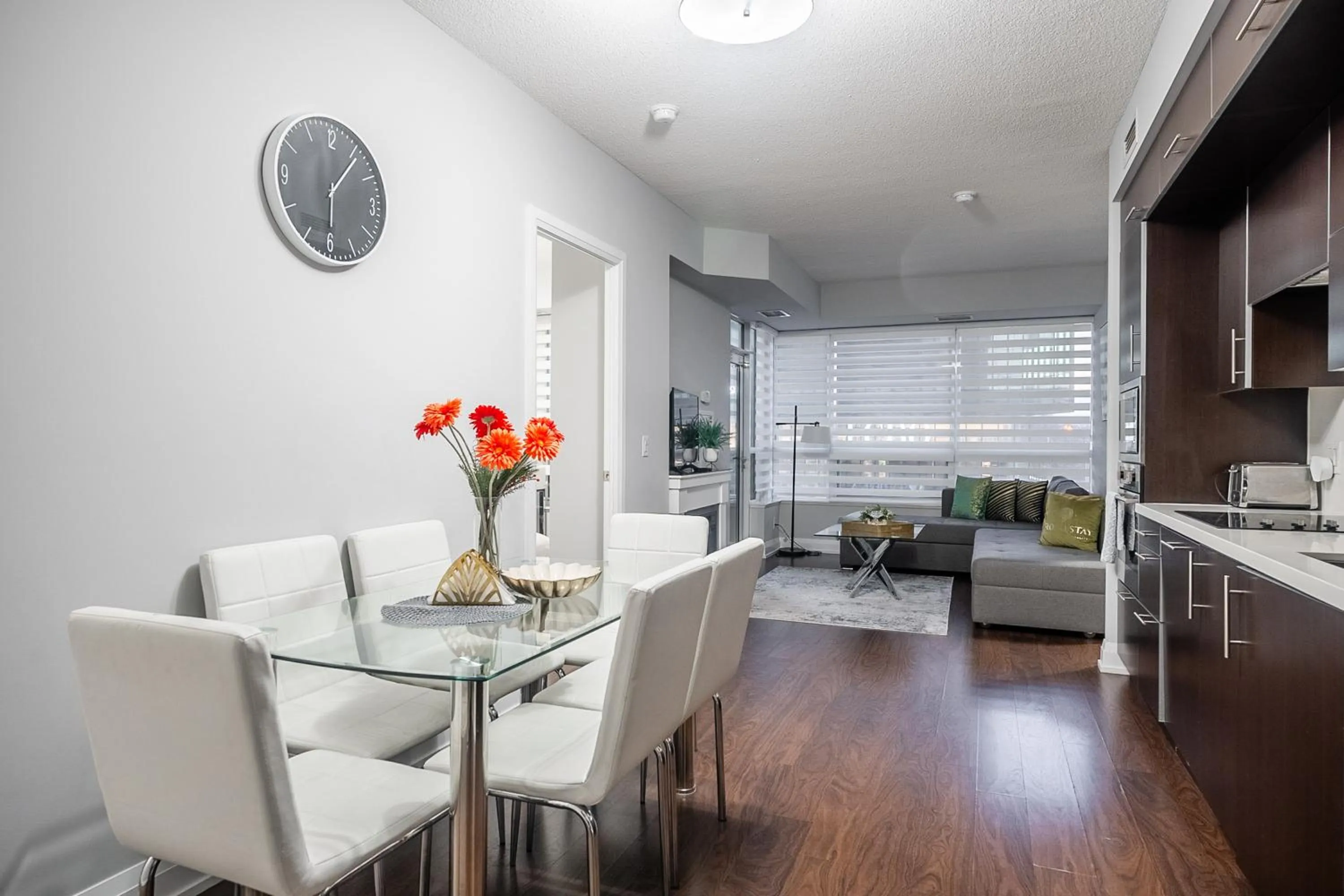 Kitchen or kitchenette in GLOBALSTAY Modern Apartments in North York Skyscraper